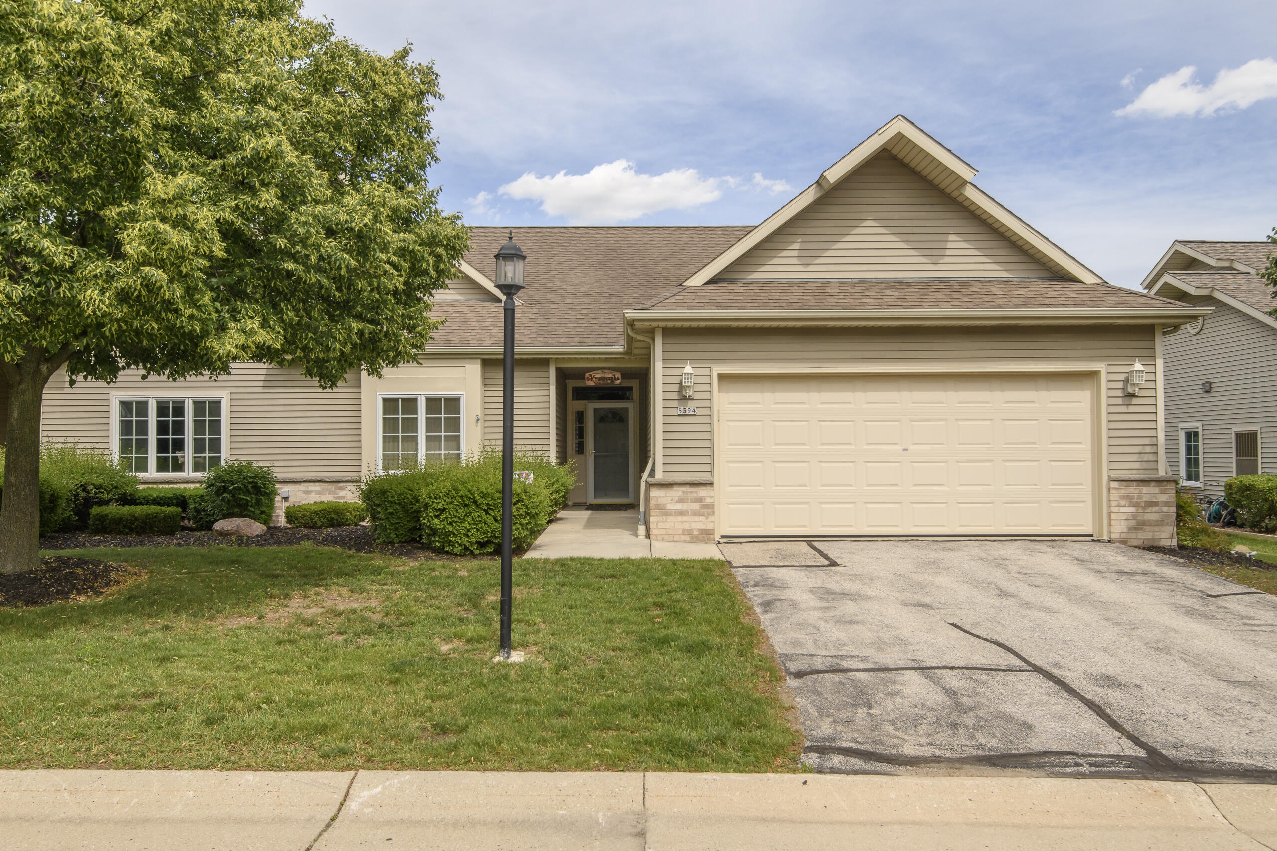 5394 S Butterfield Way Property Photo 1