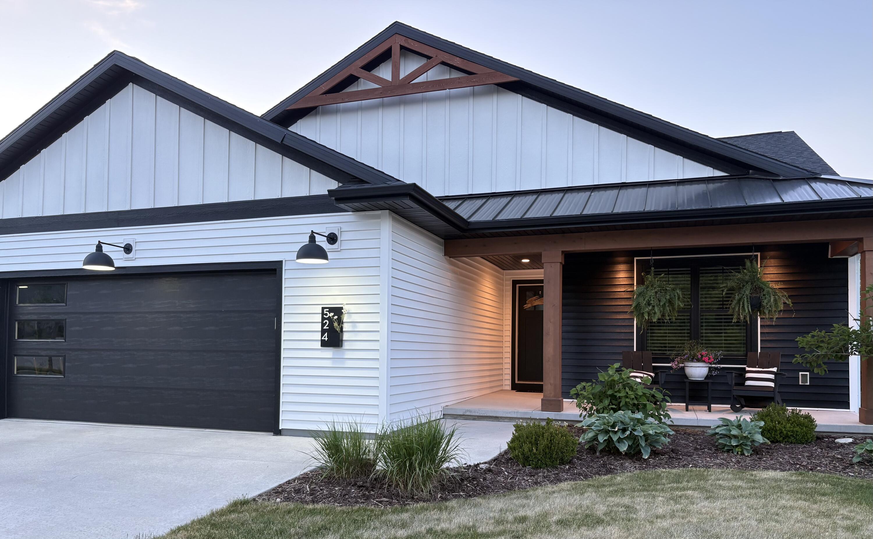 524 Cloverdale Ln