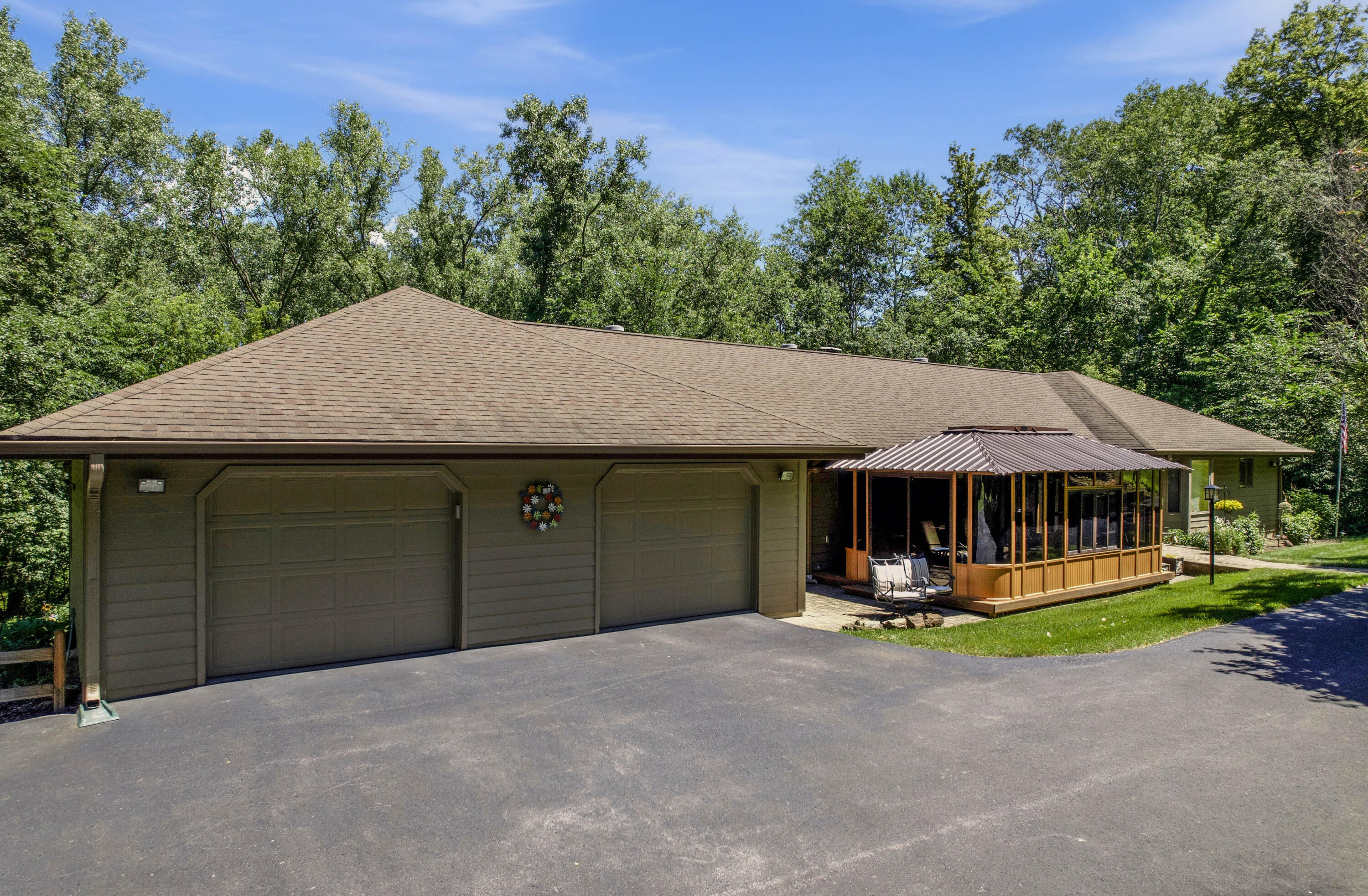 47060 Queens Cove Cir Property Photo 1