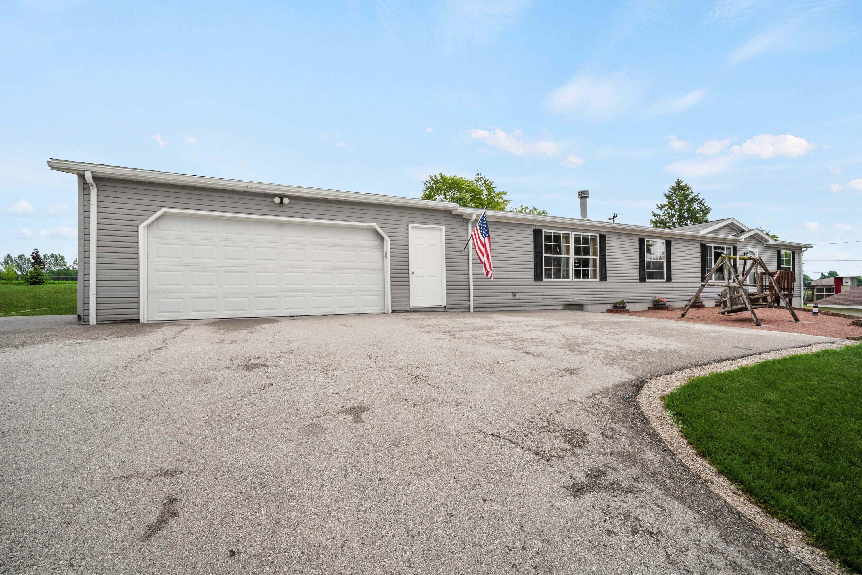 1757 Cedarview Dr Property Photo 1