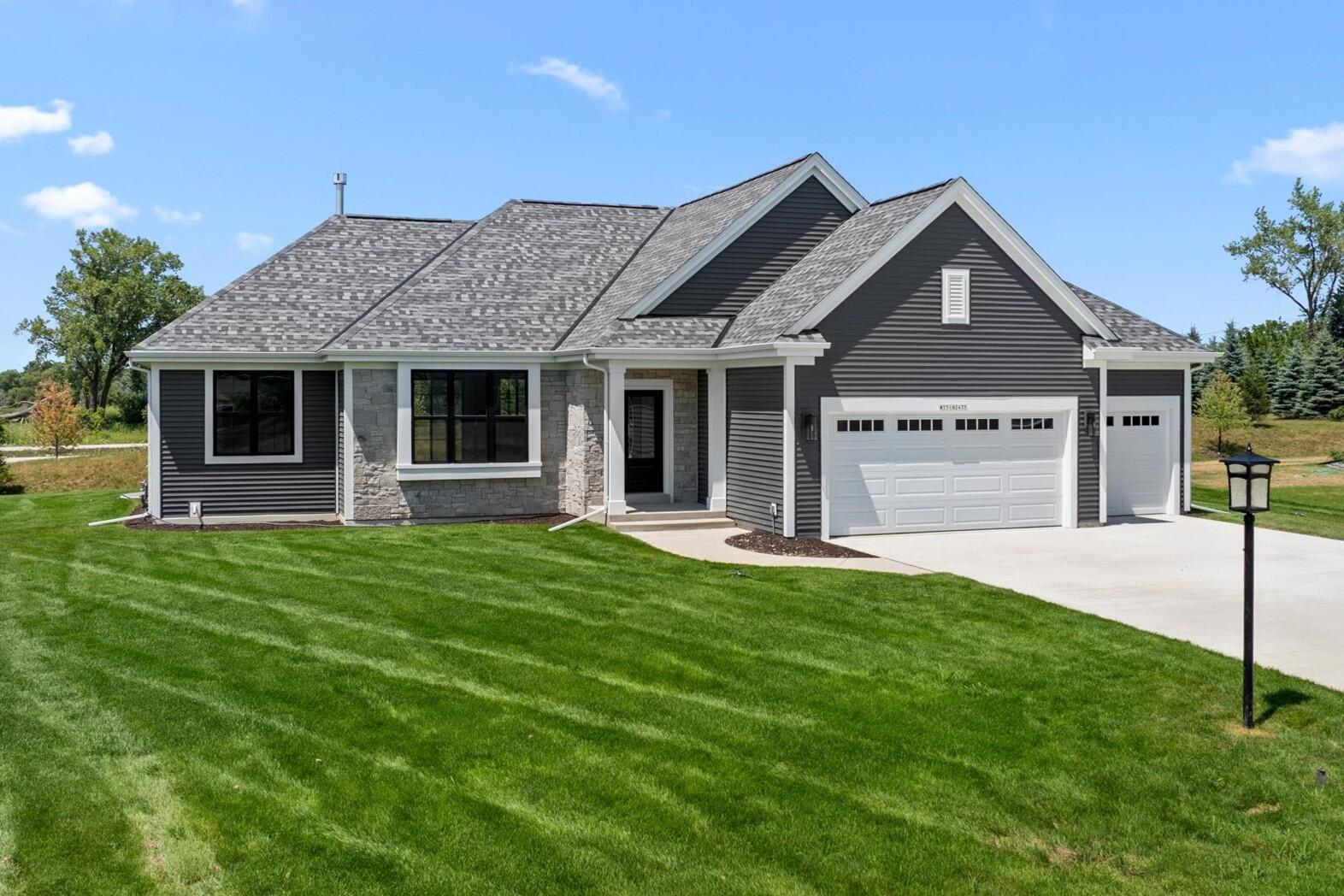 W251n2437 Valleyview Cir Property Photo 1