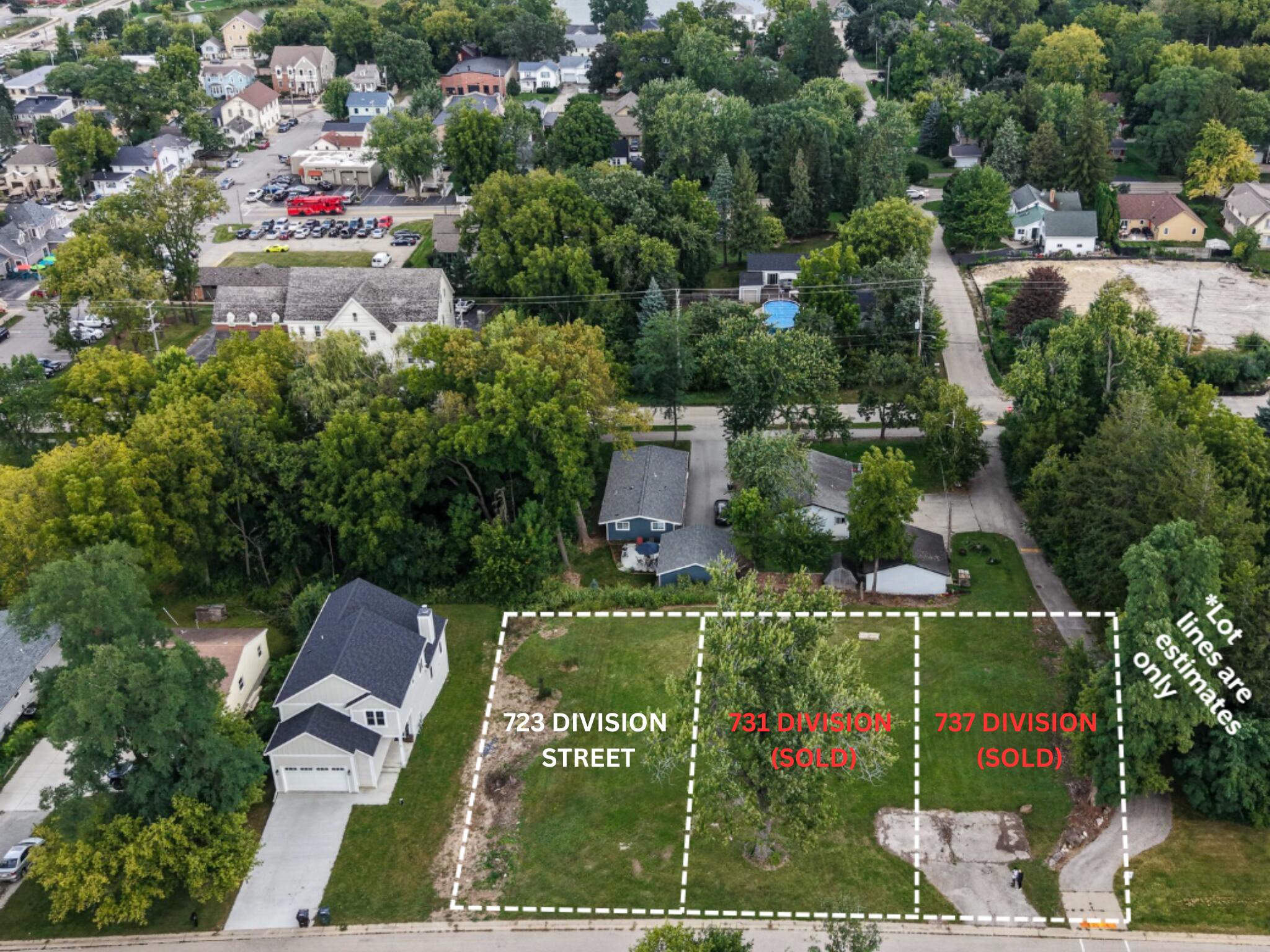 723 Division St Property Photo 1