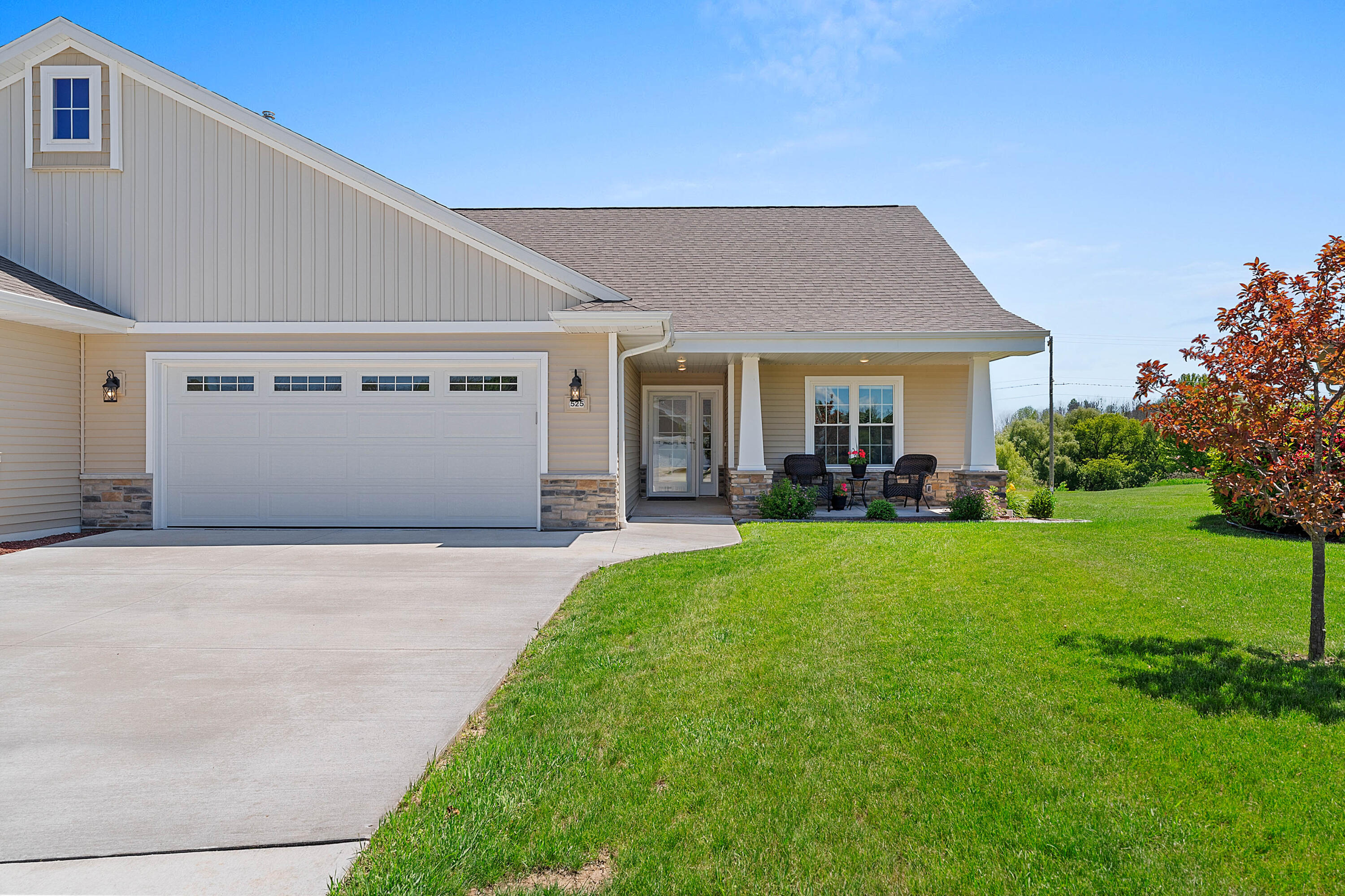 525 Mapleleaf Ct Property Photo 1
