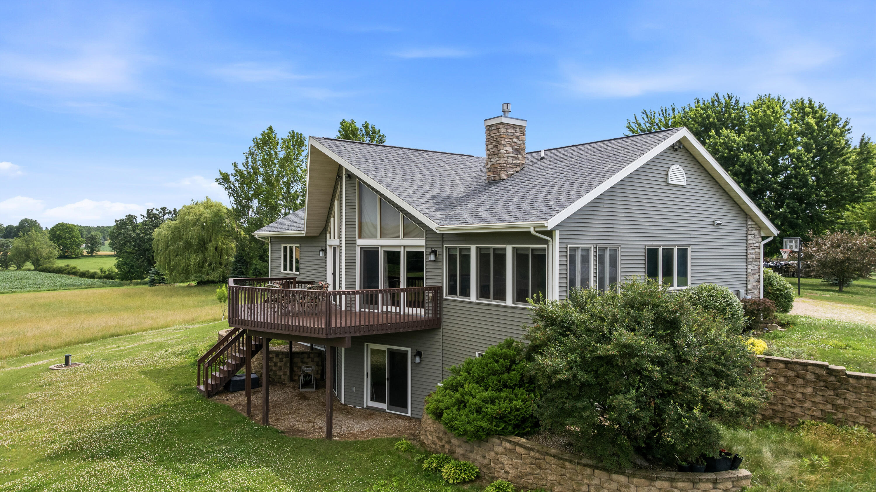 N6239 County Road M - Property Photo 1