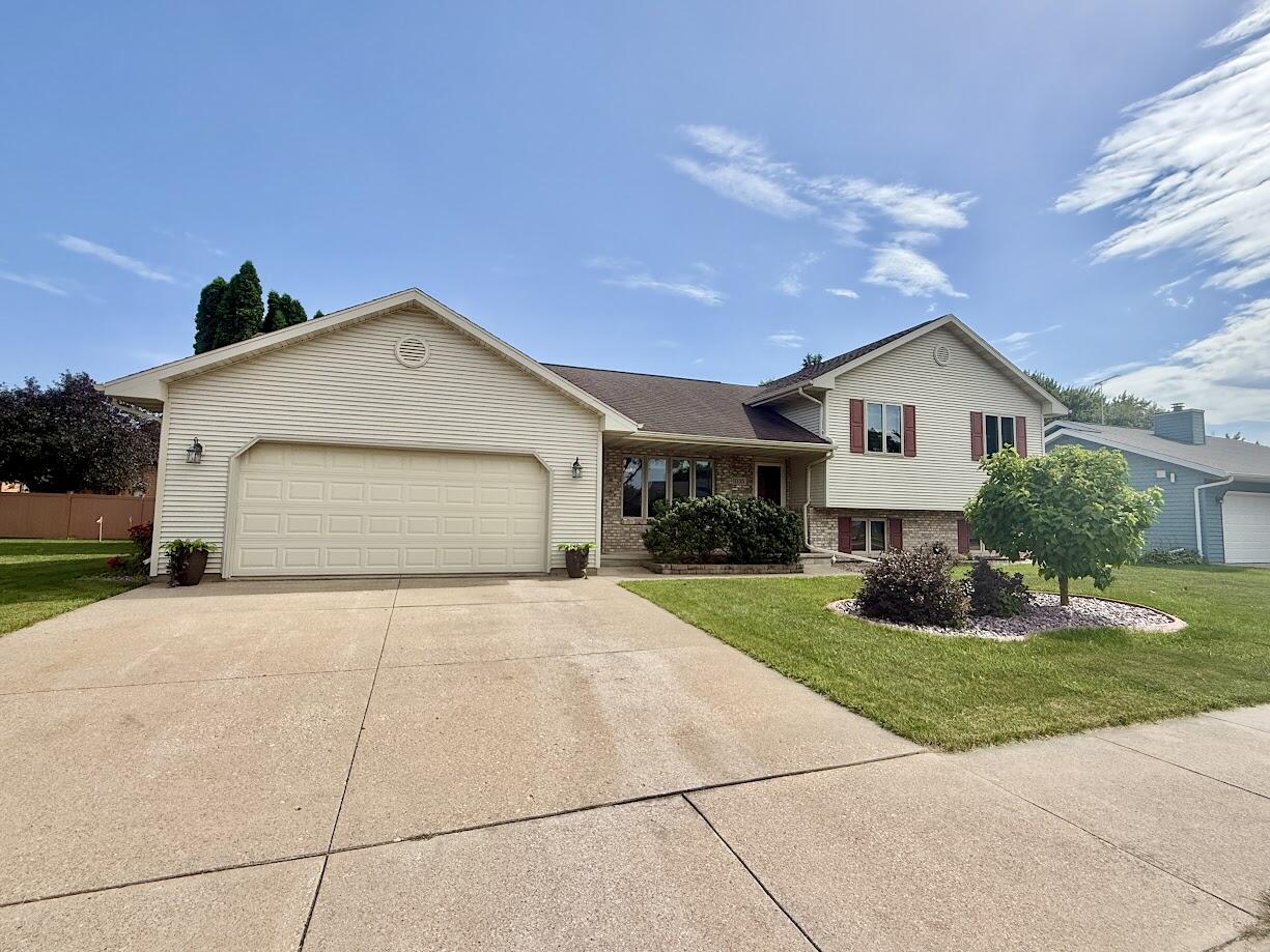 1035 Laager Ln