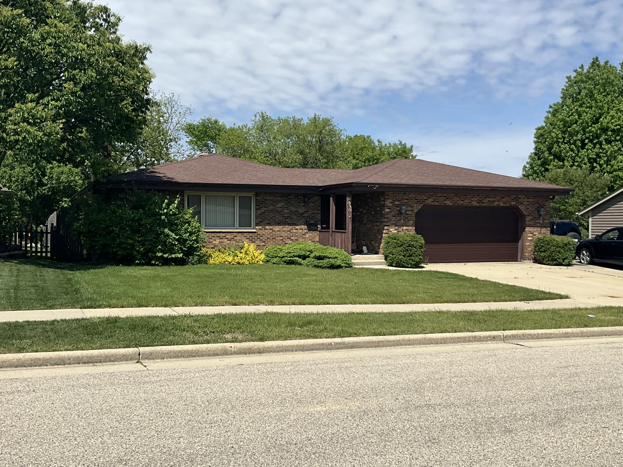 8610 45th Ave Property Photo 1