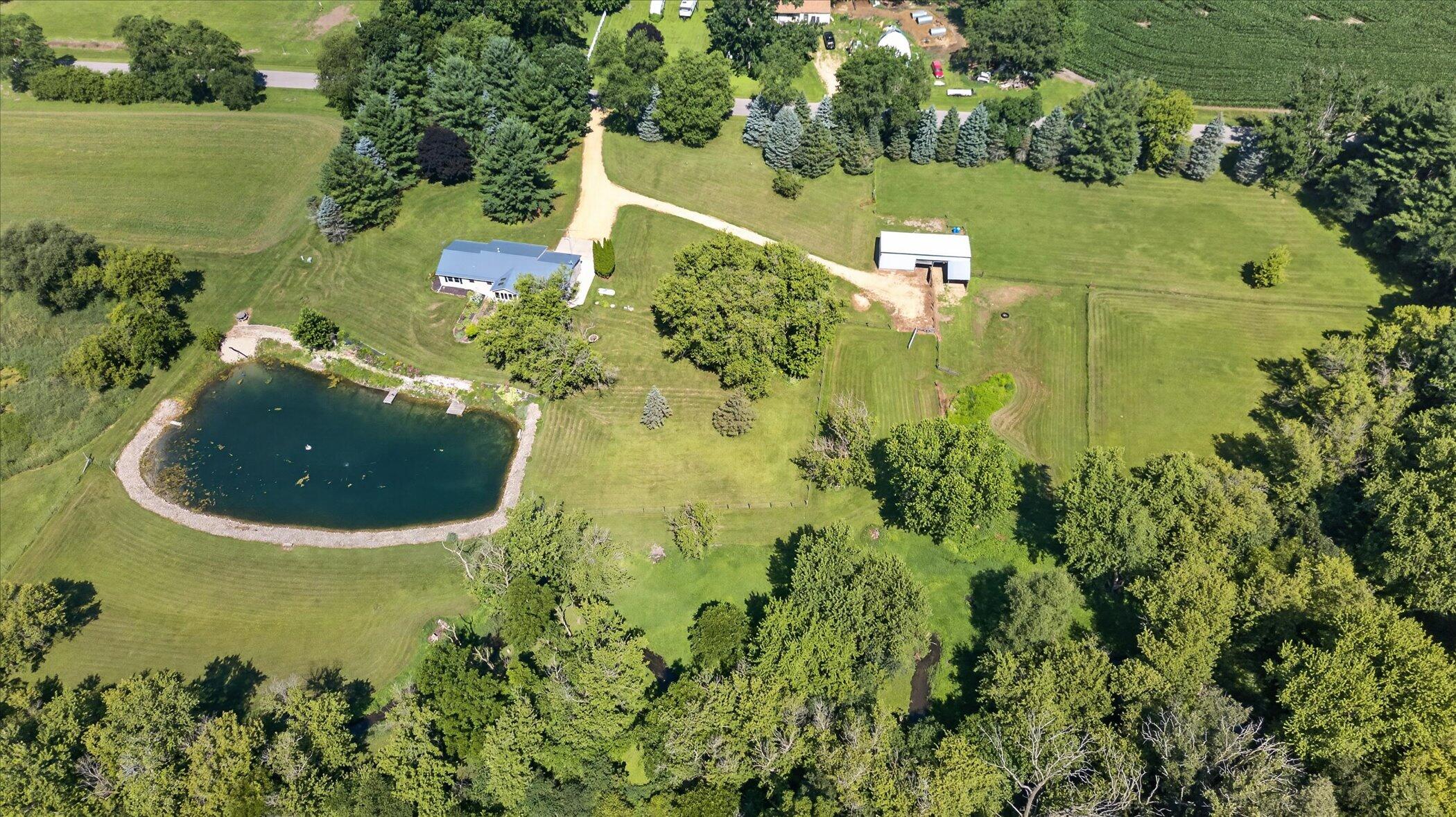 3817 S Carvers Rock Rd