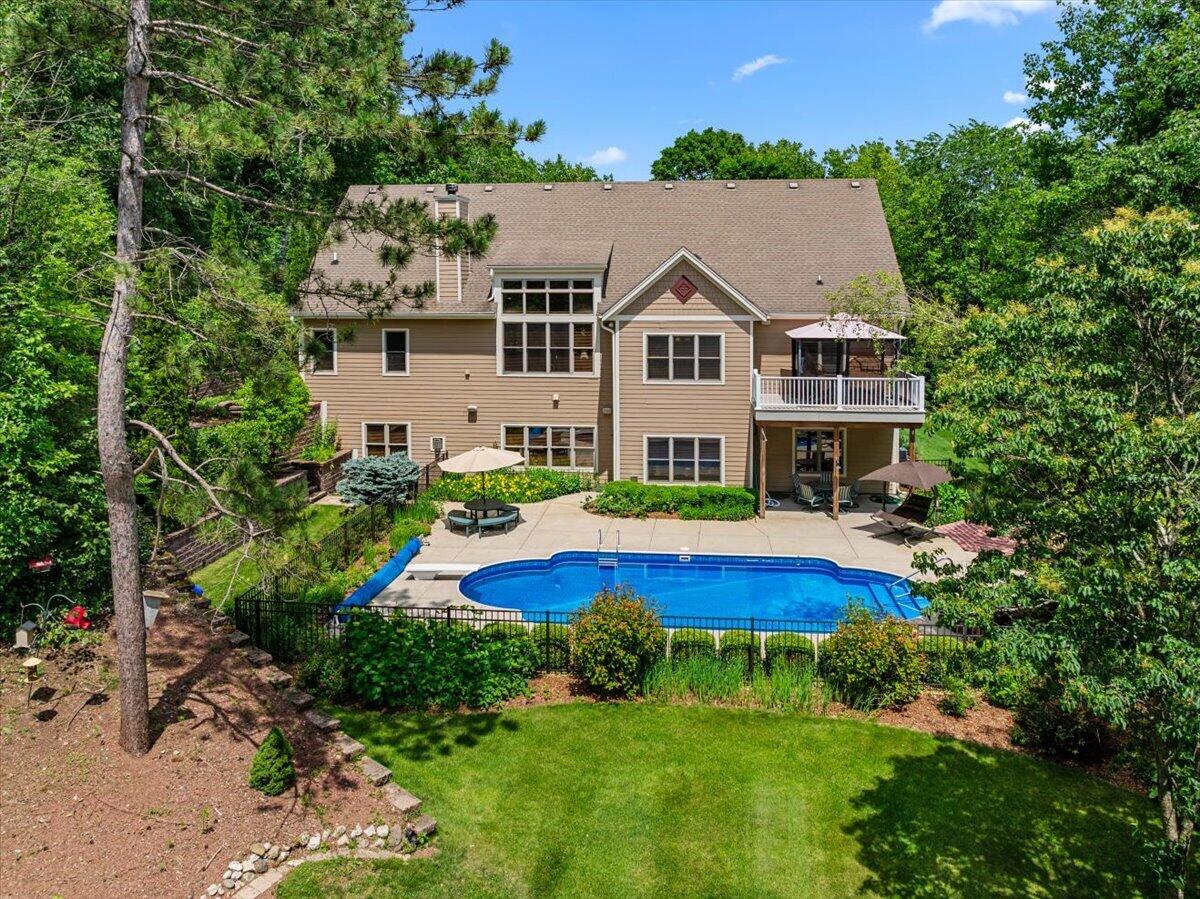 4451 Hartstone Dr