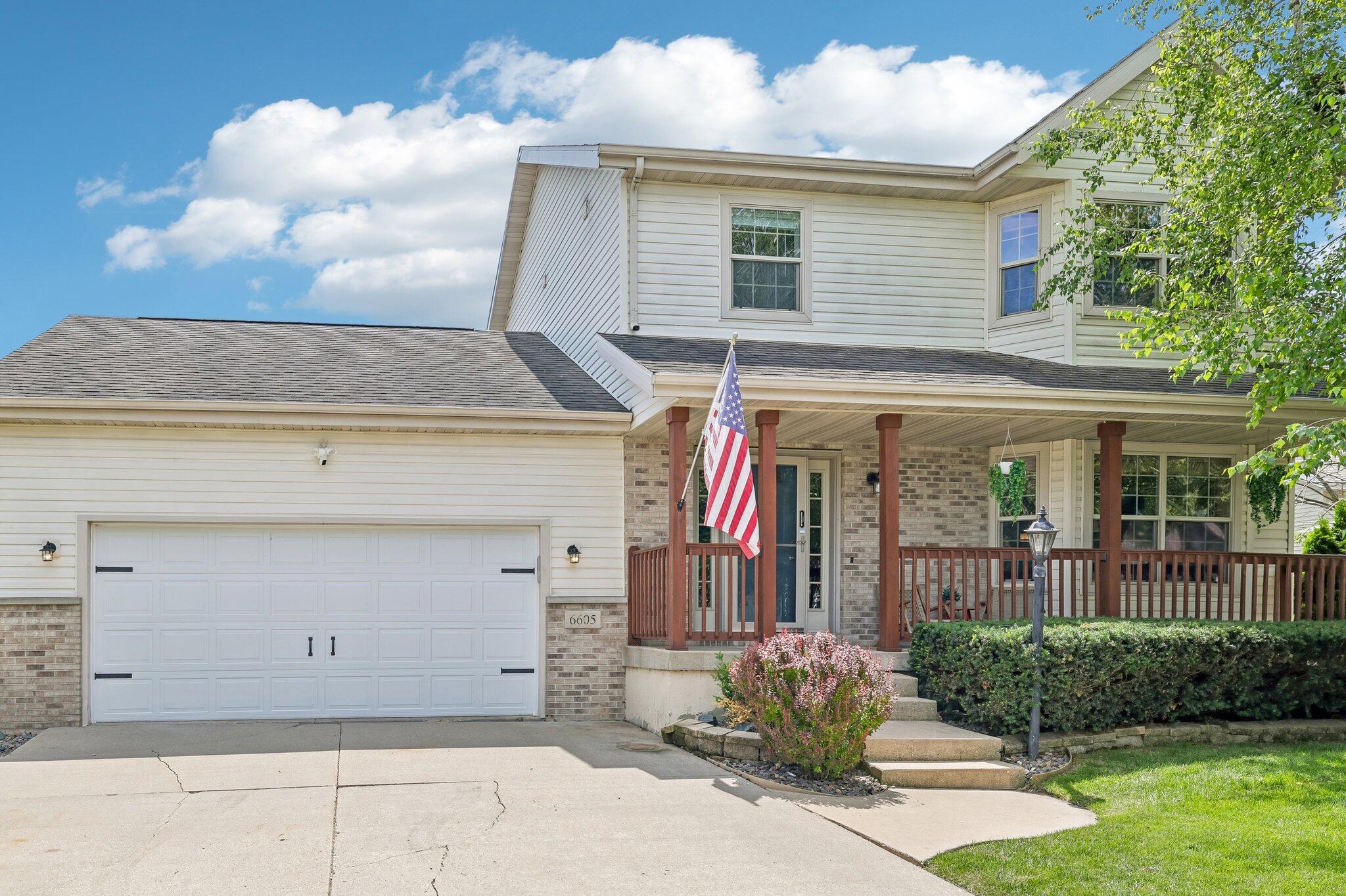 6605 Carlton Dr Property Photo 1