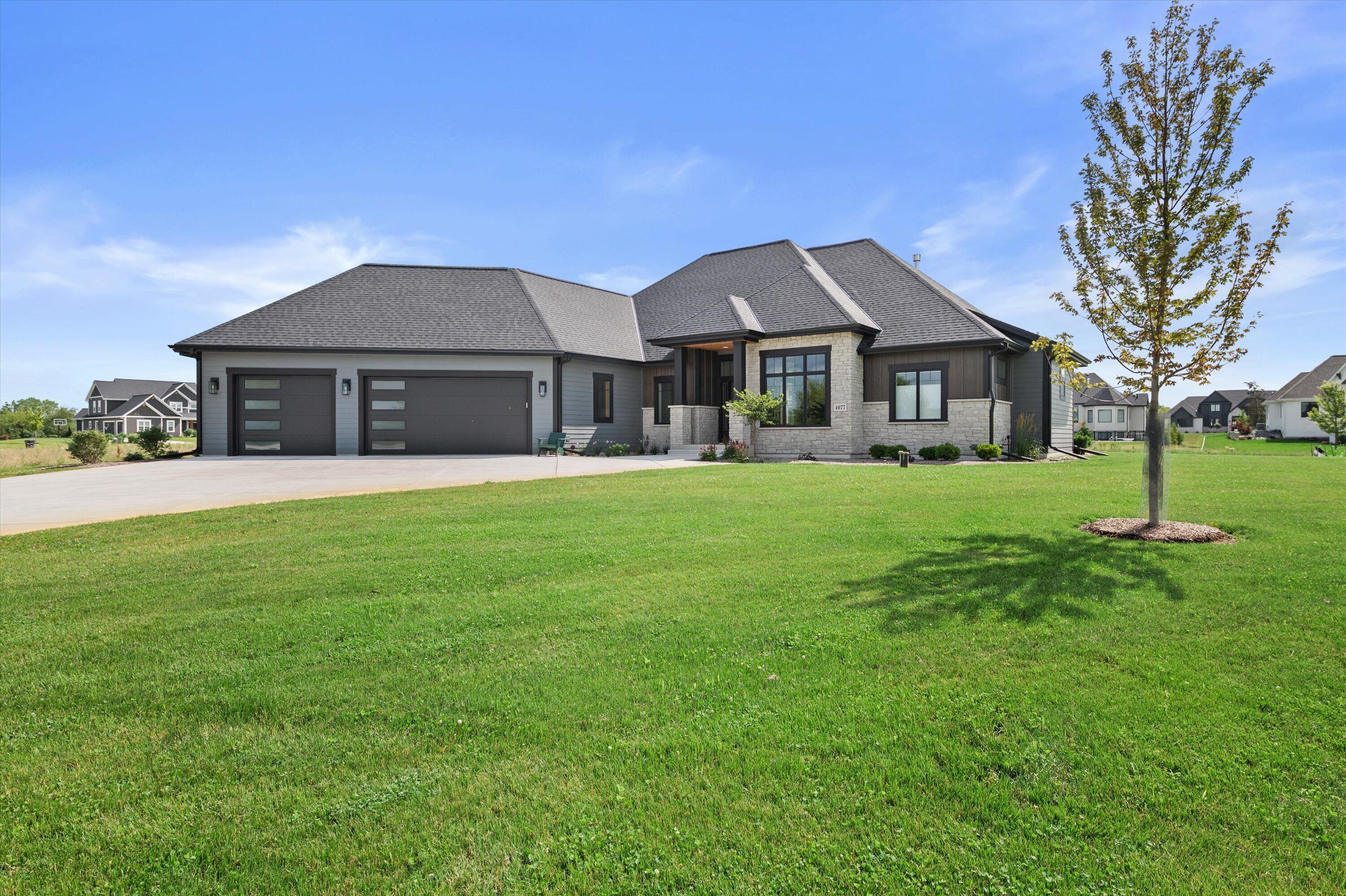 4077 Hawthorn Farm Ct Property Photo 1