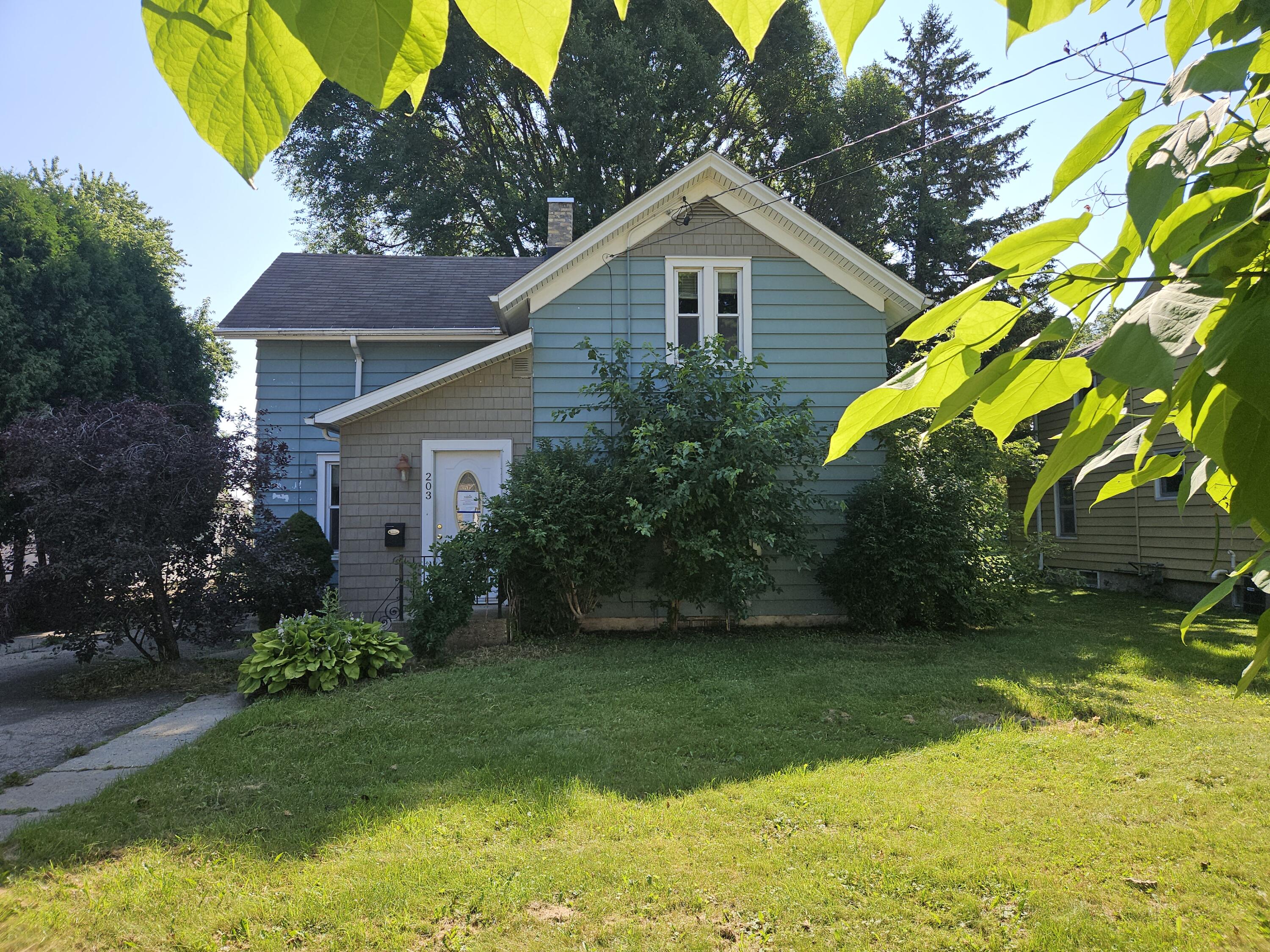 203 Wayland St Property Photo 1