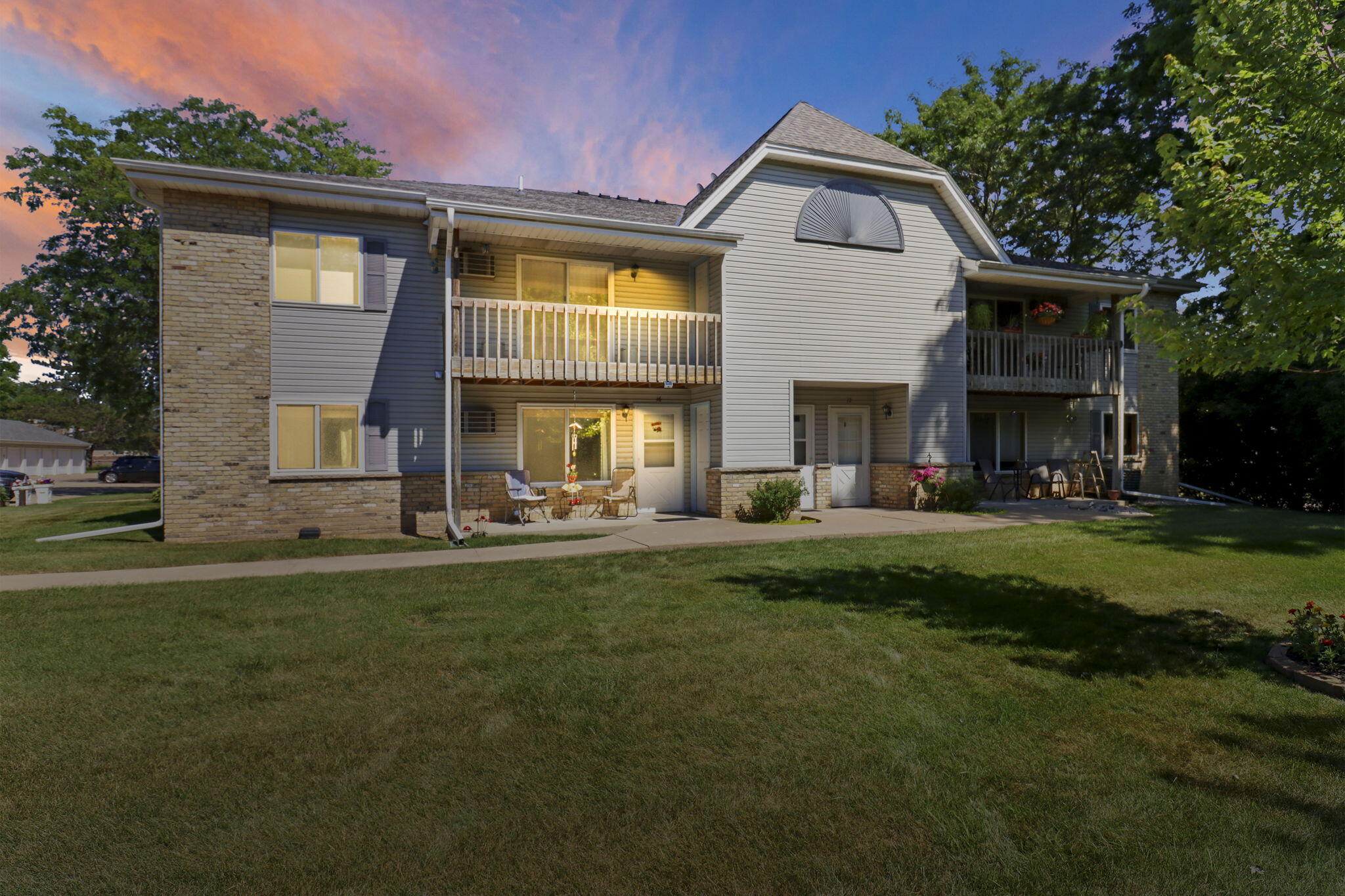 26602 Lilac Ln Property Photo 1