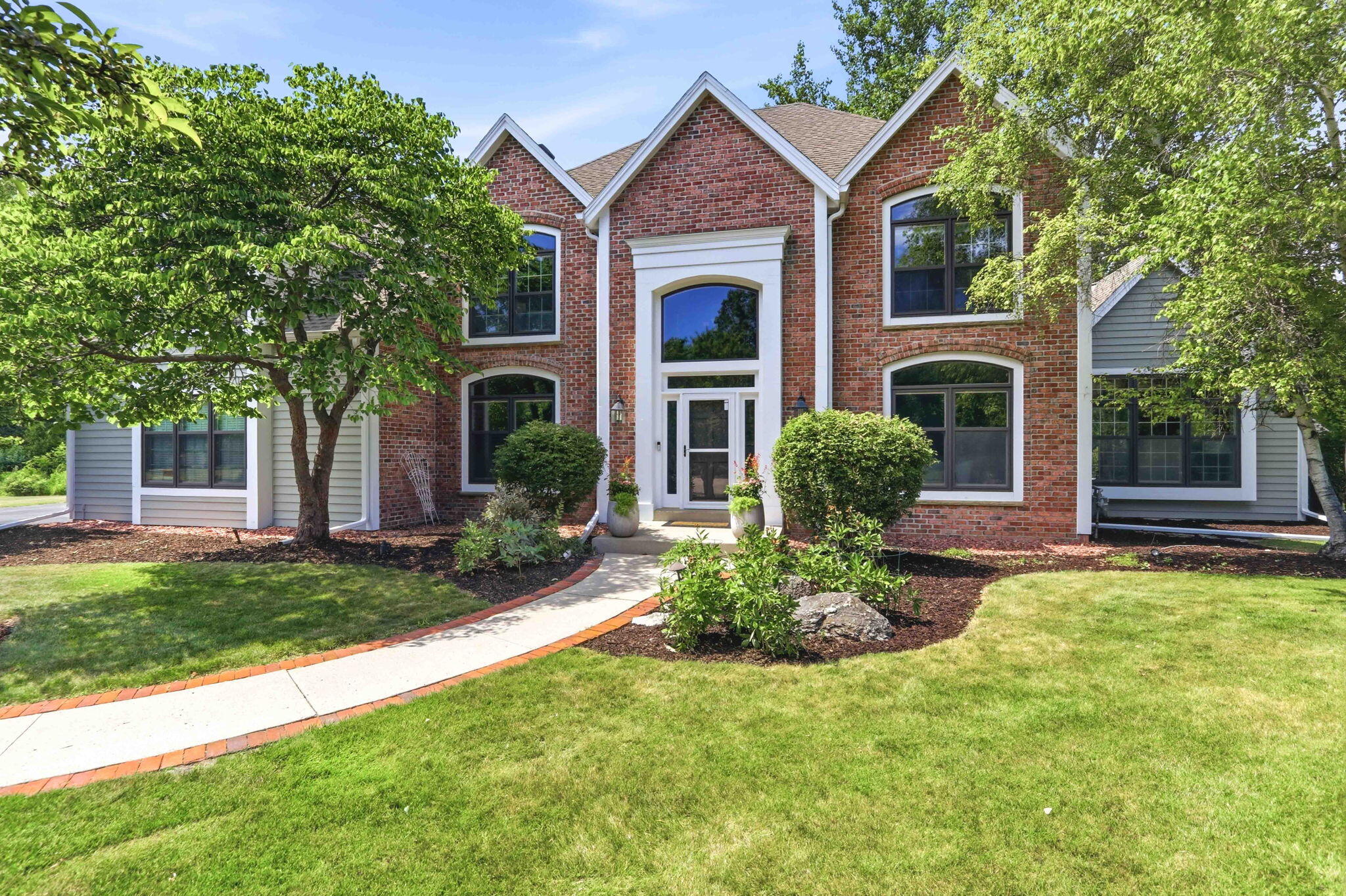 10105 N Parkside Ct Property Photo 1
