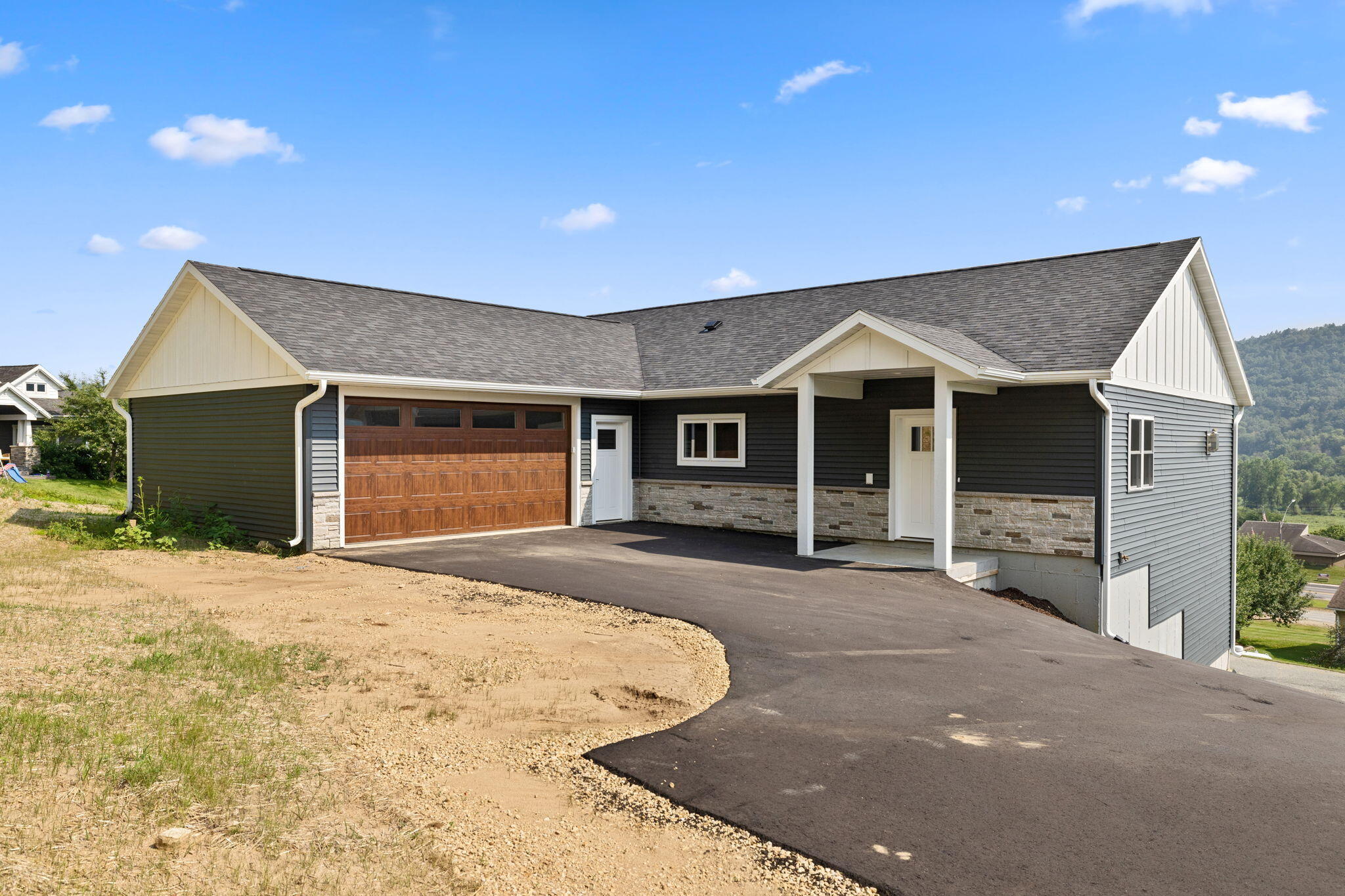 407 Mccormick Pl Property Photo 1