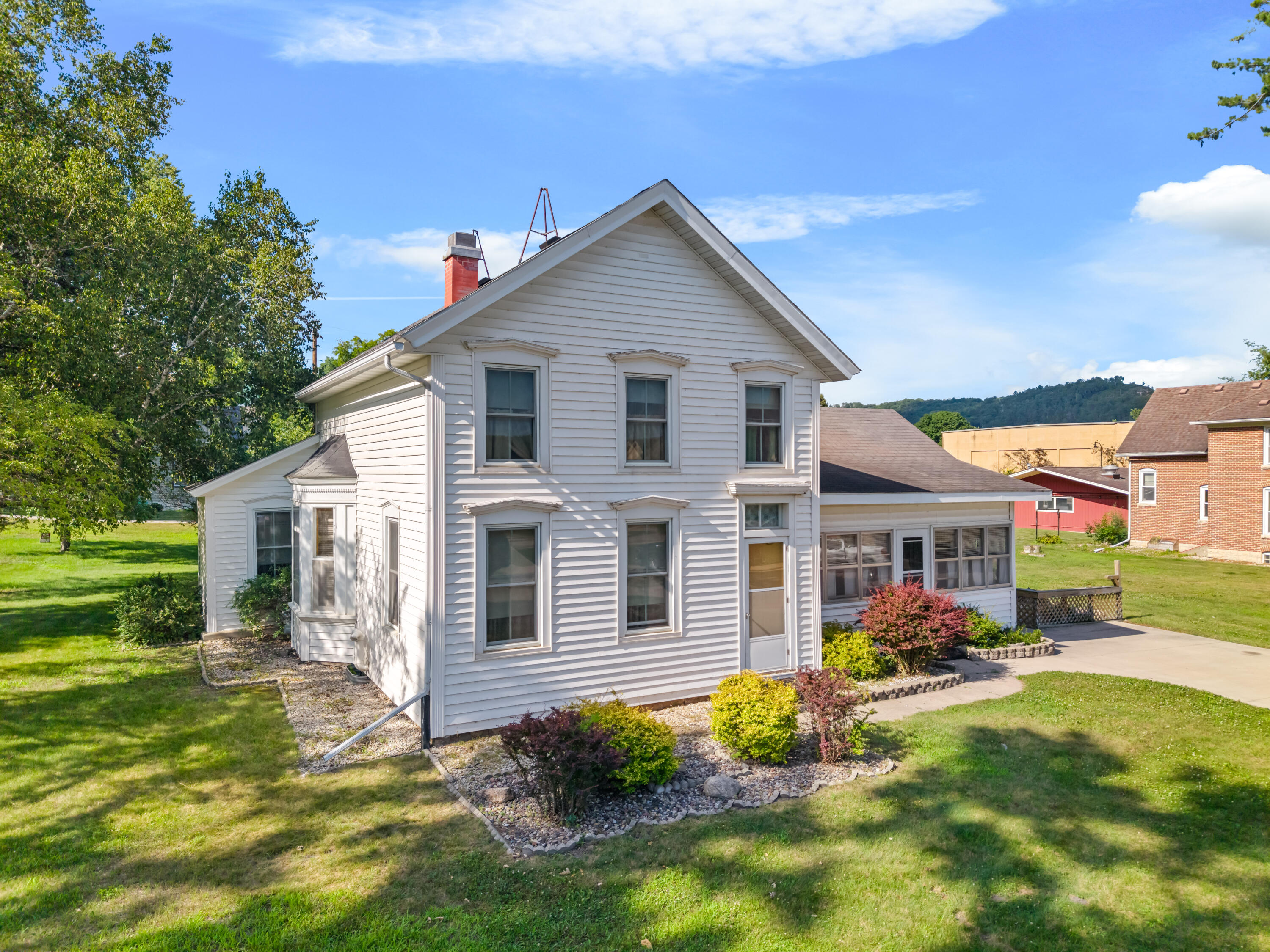 107 Rushford Ave Property Photo 1