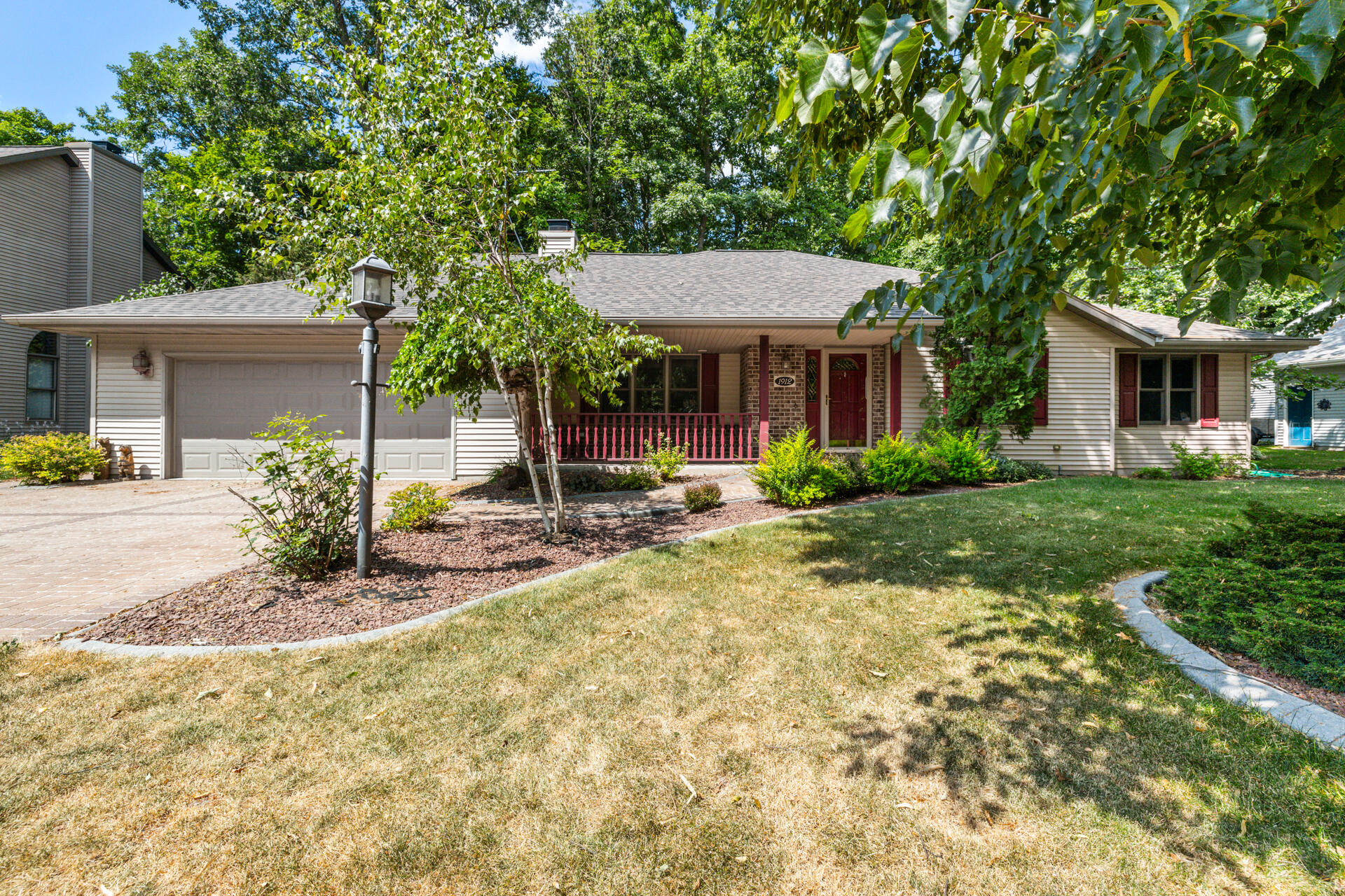 1912 Mapletree Rd Property Photo 1