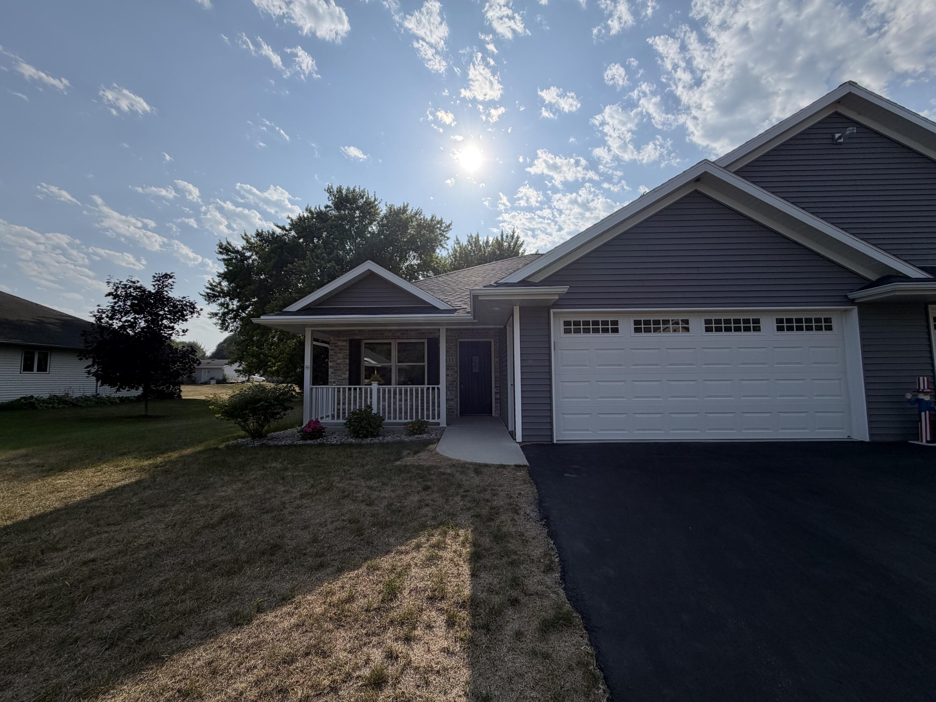 1111 Duke Estates - Property Photo 1