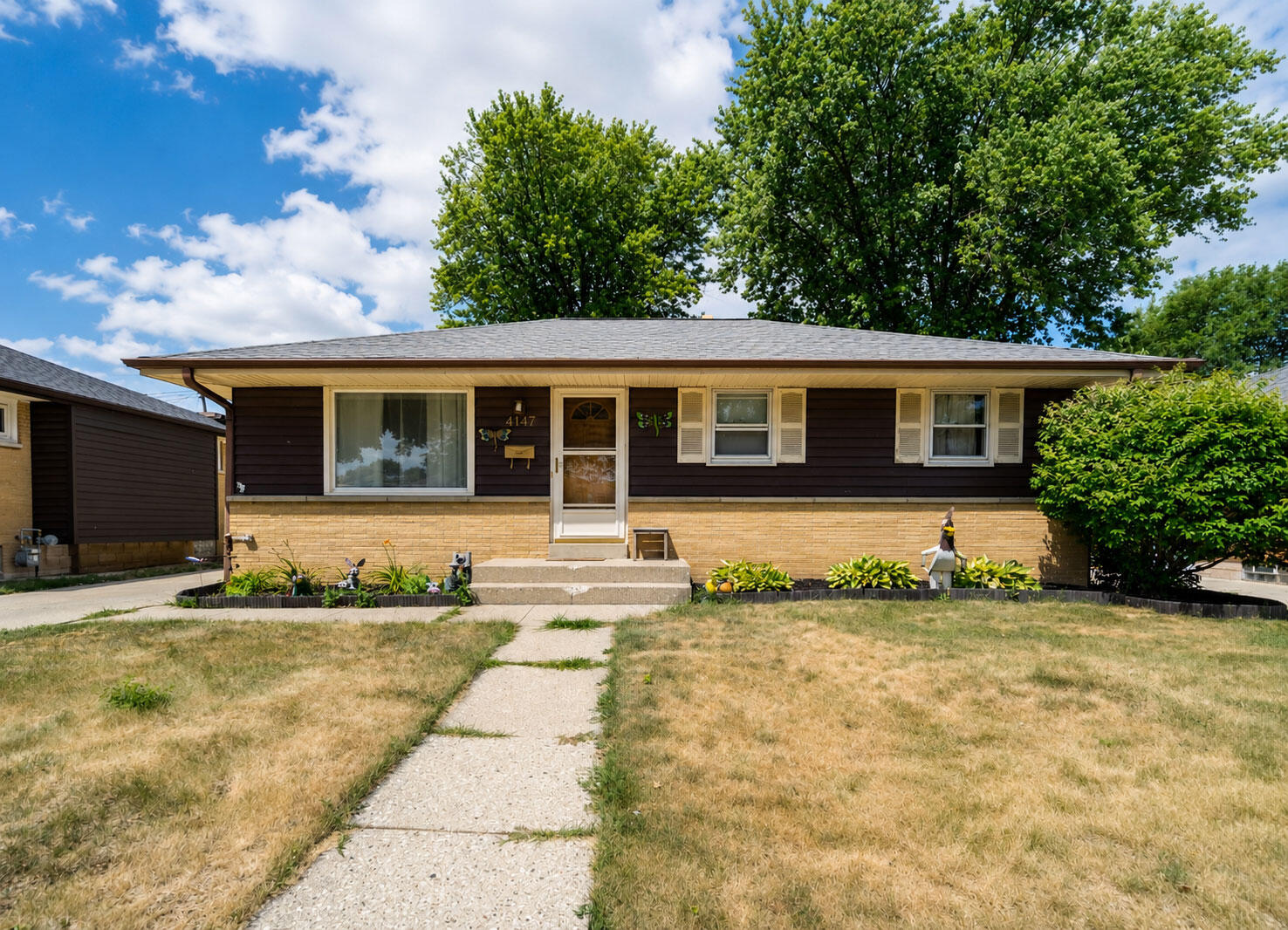 4147 S 52nd St Property Photo 1