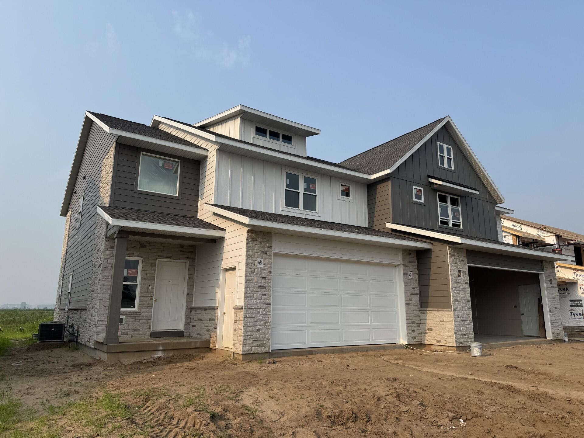 1632 Red Clover St Property Photo 1