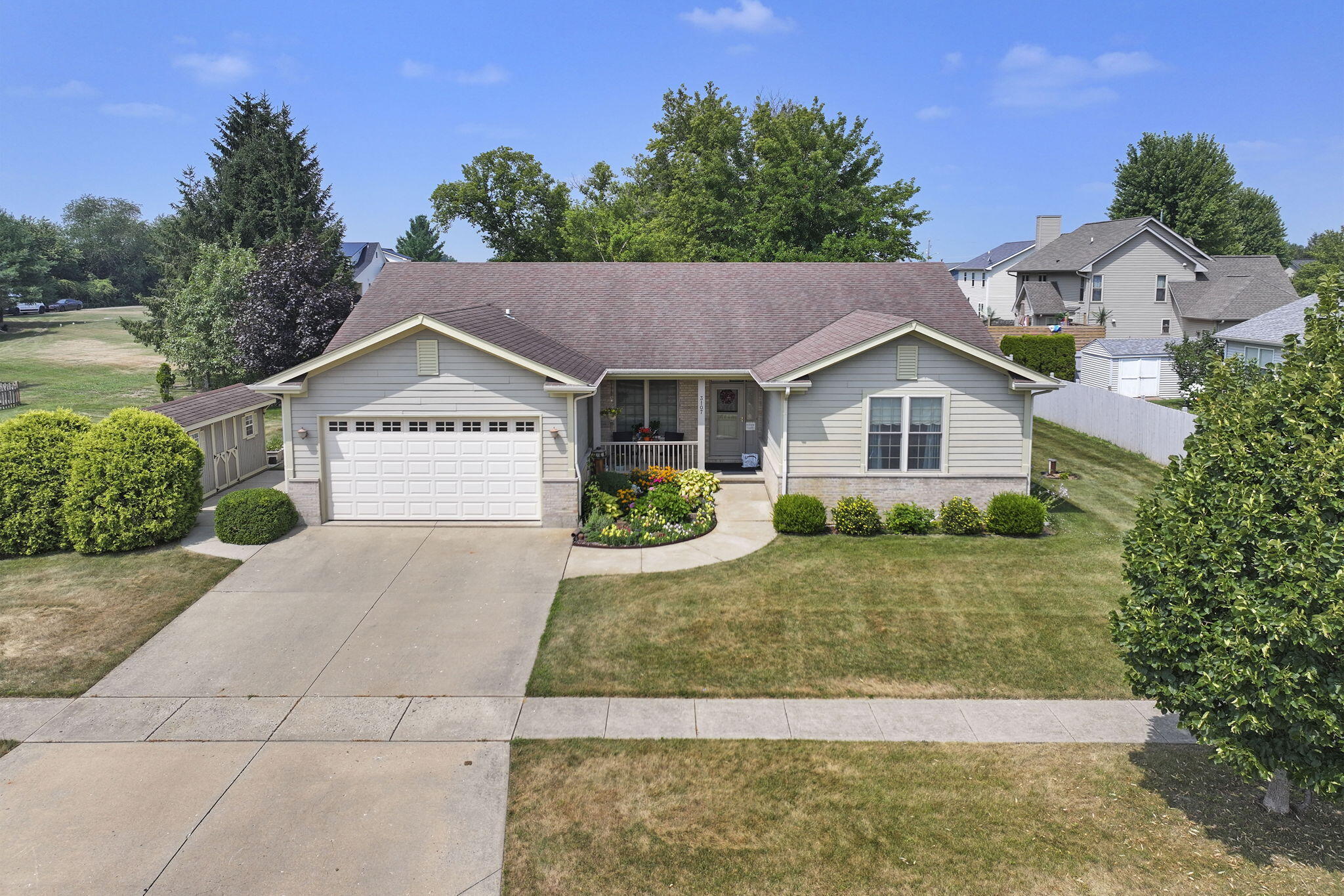 3107 King Cir Property Photo 1