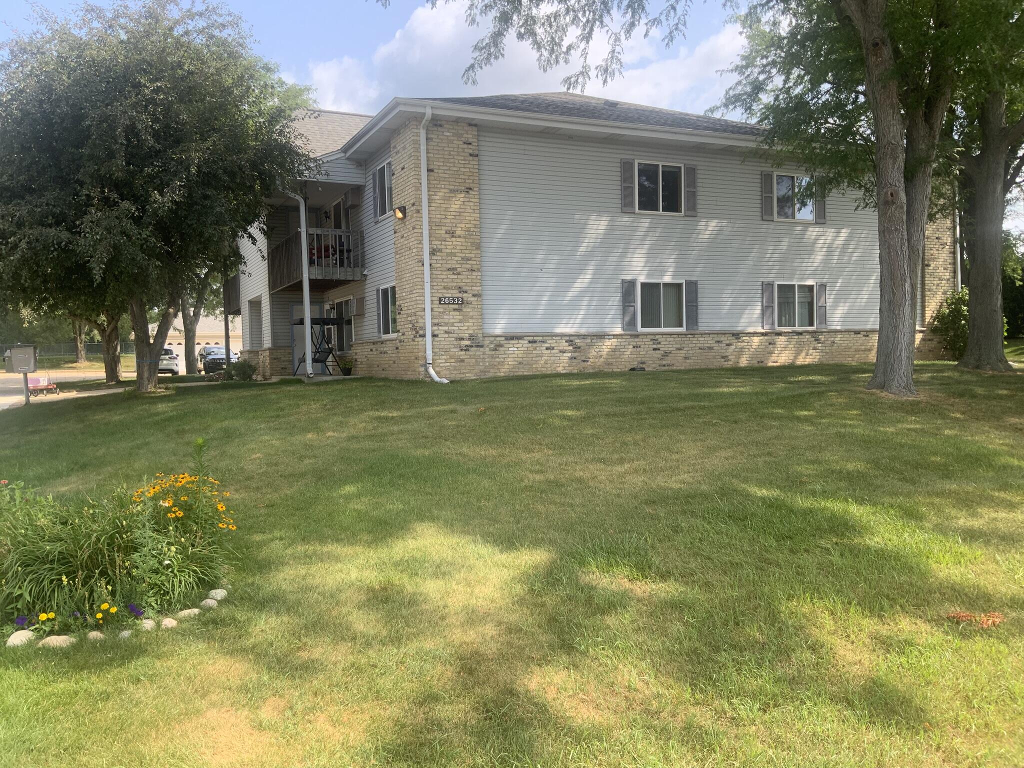 26532 Lilac Ln Property Photo 1