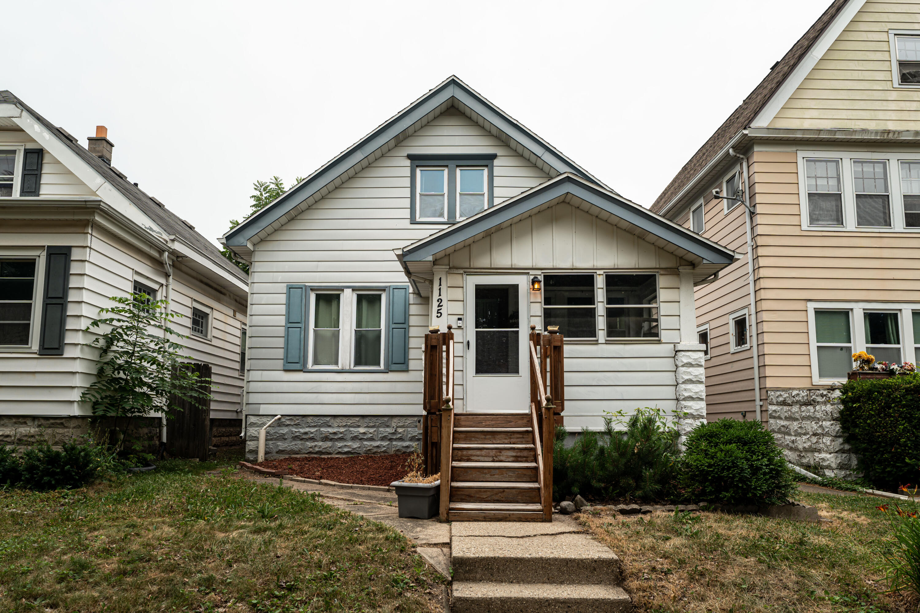 1125 S 56th St Property Photo 1