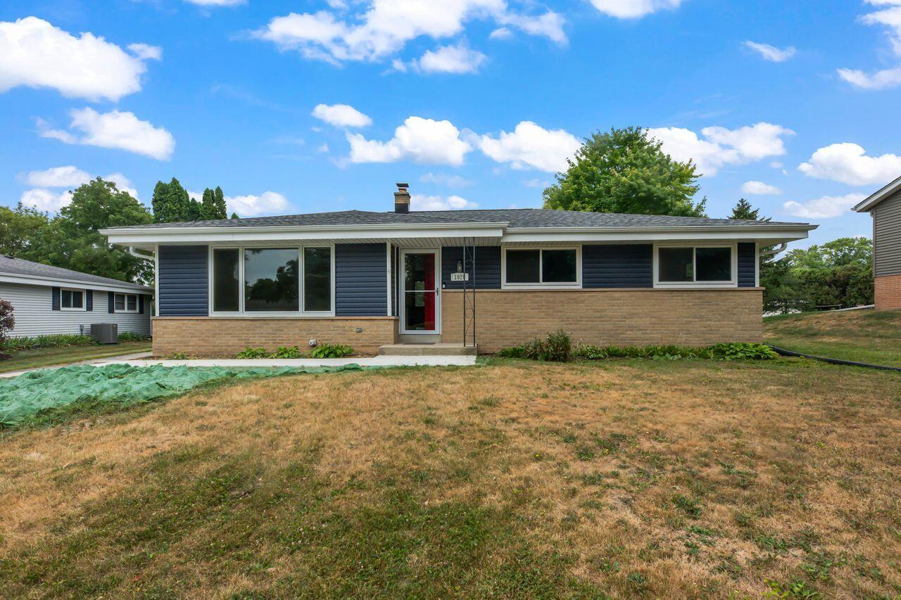 1020 Lilac Ln Property Photo 1