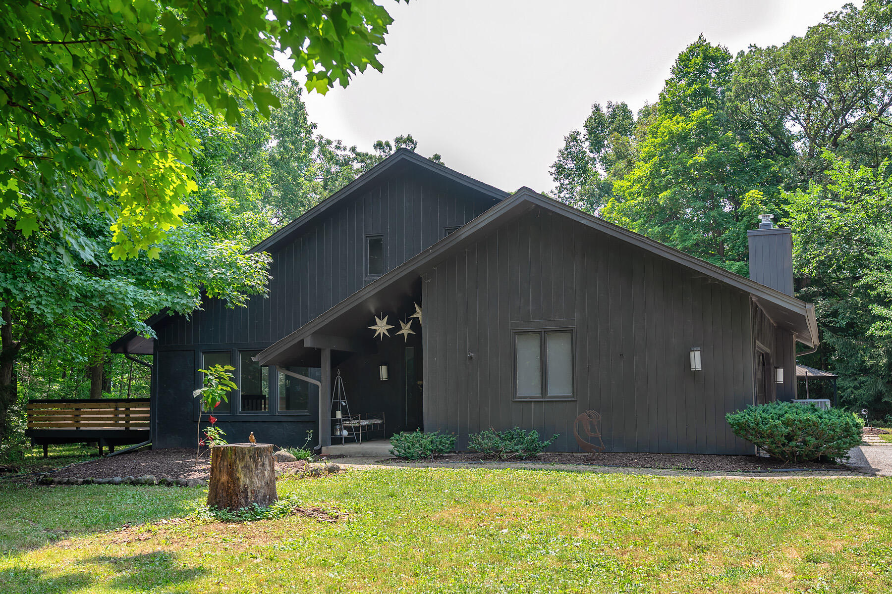 14825 Woodbridge Rd Property Photo 1