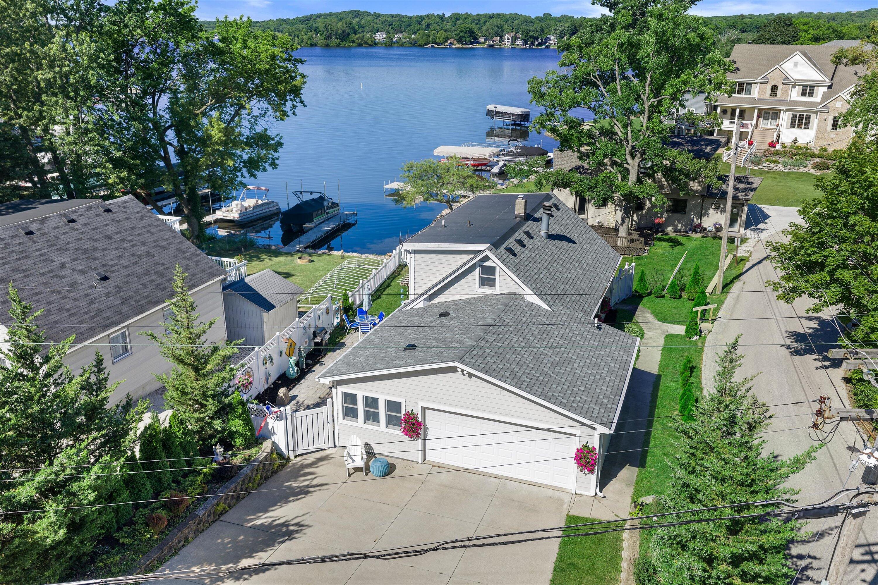 S68W18031 Island Dr