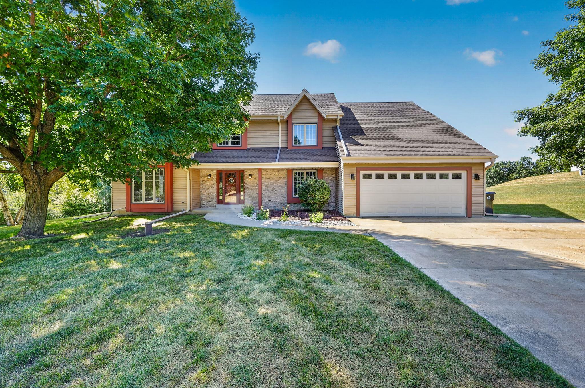 W248S6845 Sugar Maple Dr