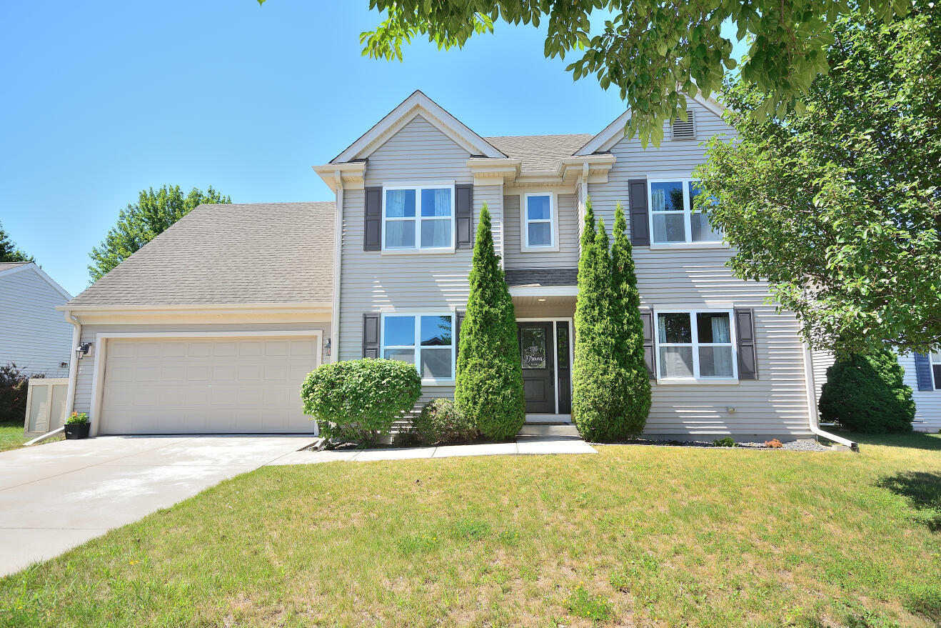1525 Whitewater Dr Property Photo 1