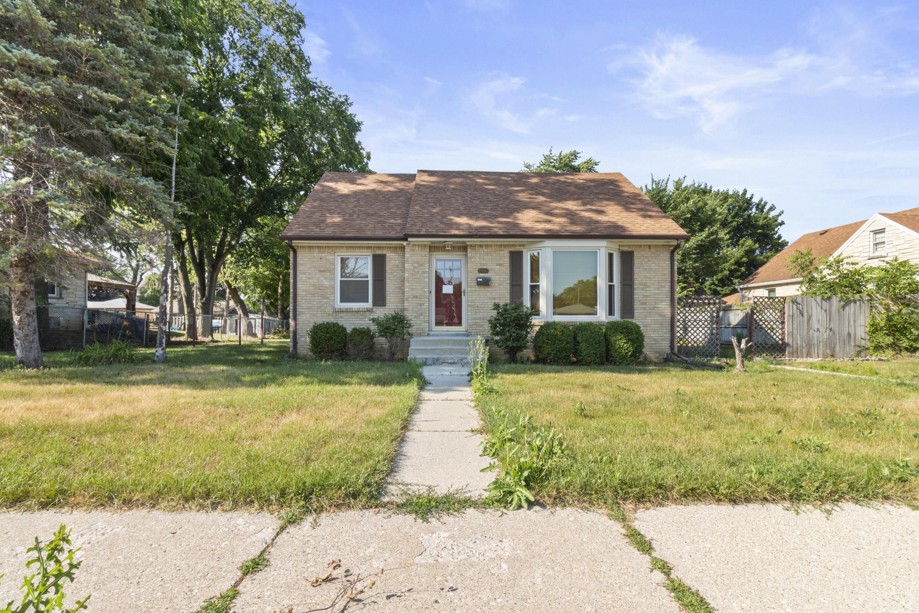 1704 Milwaukee Ave Property Photo 1