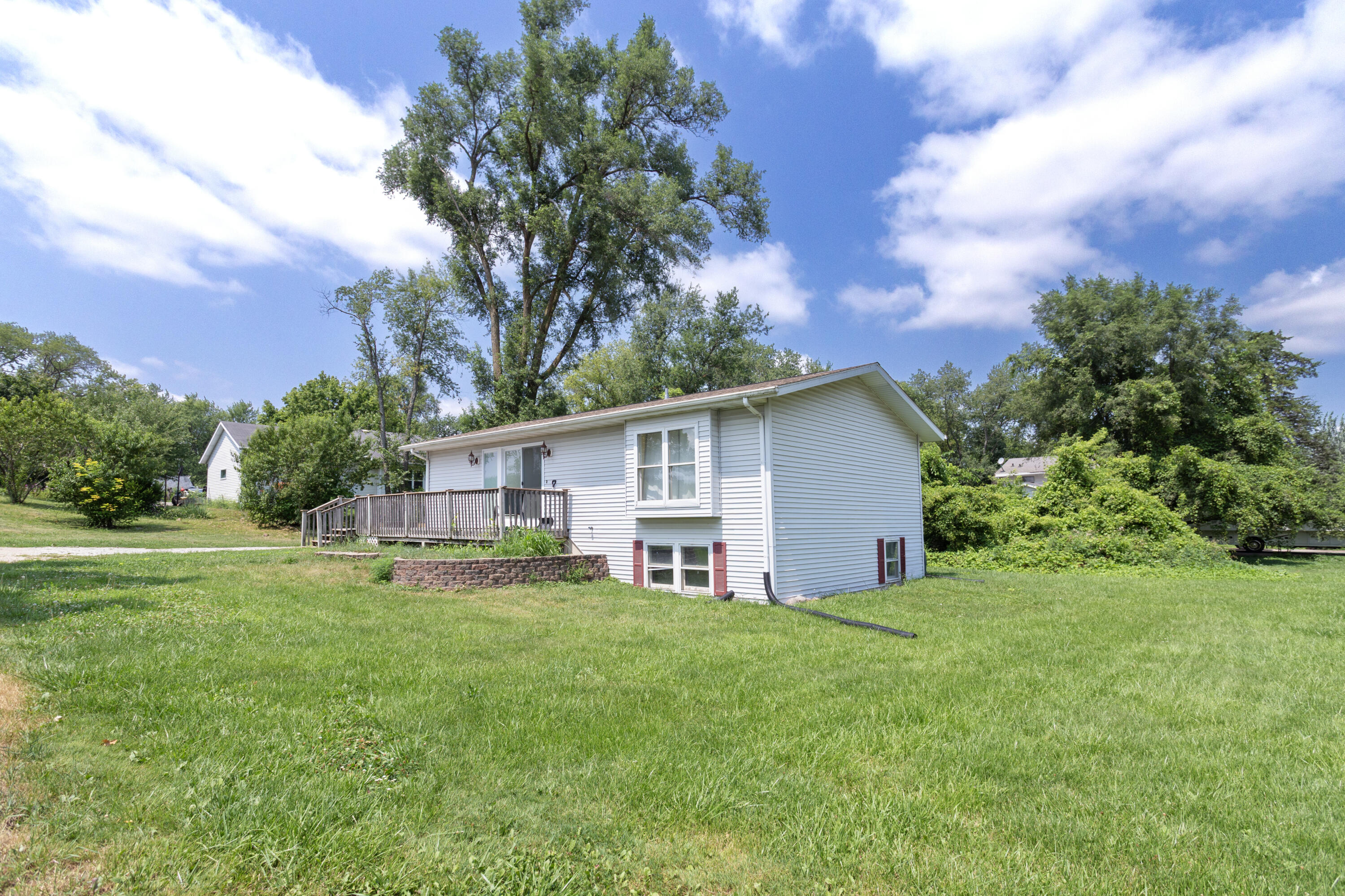 W772 Douglas Ave