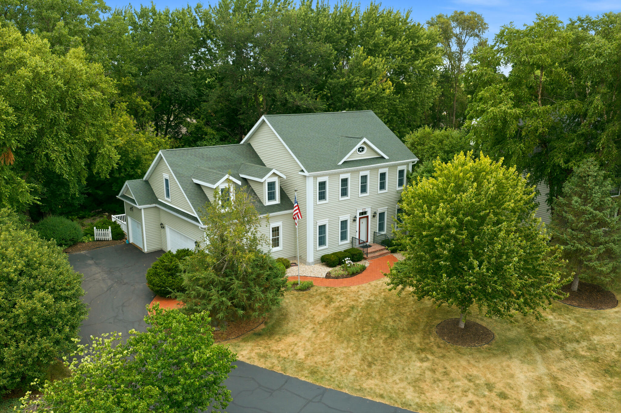 206 Canterbury Ct