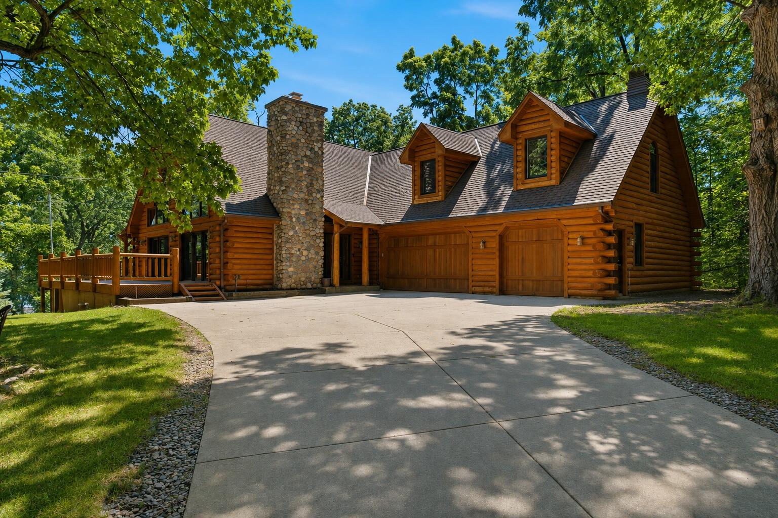 5633 Contour Rd Property Photo 1