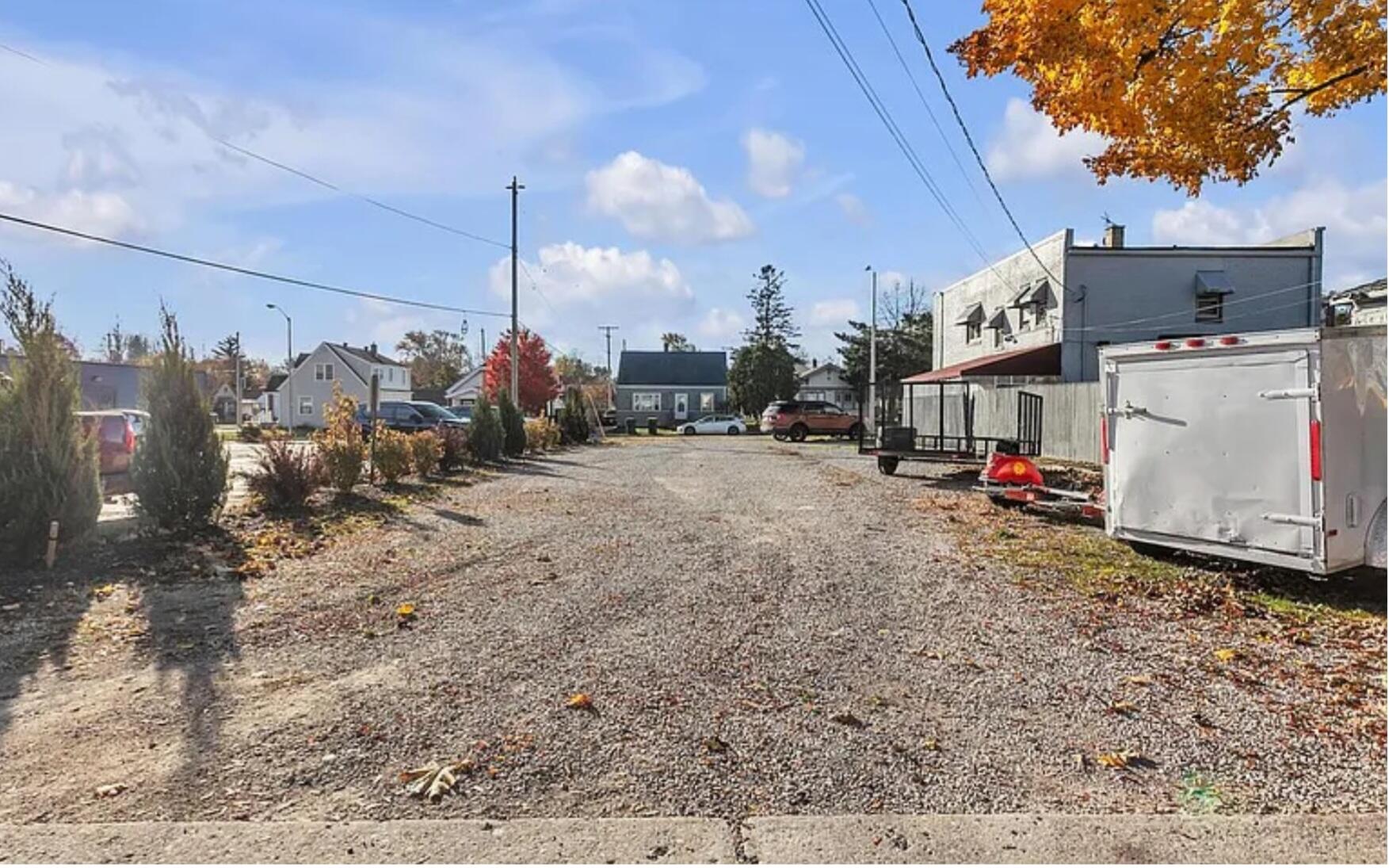 88 W Becher St Property Photo 1
