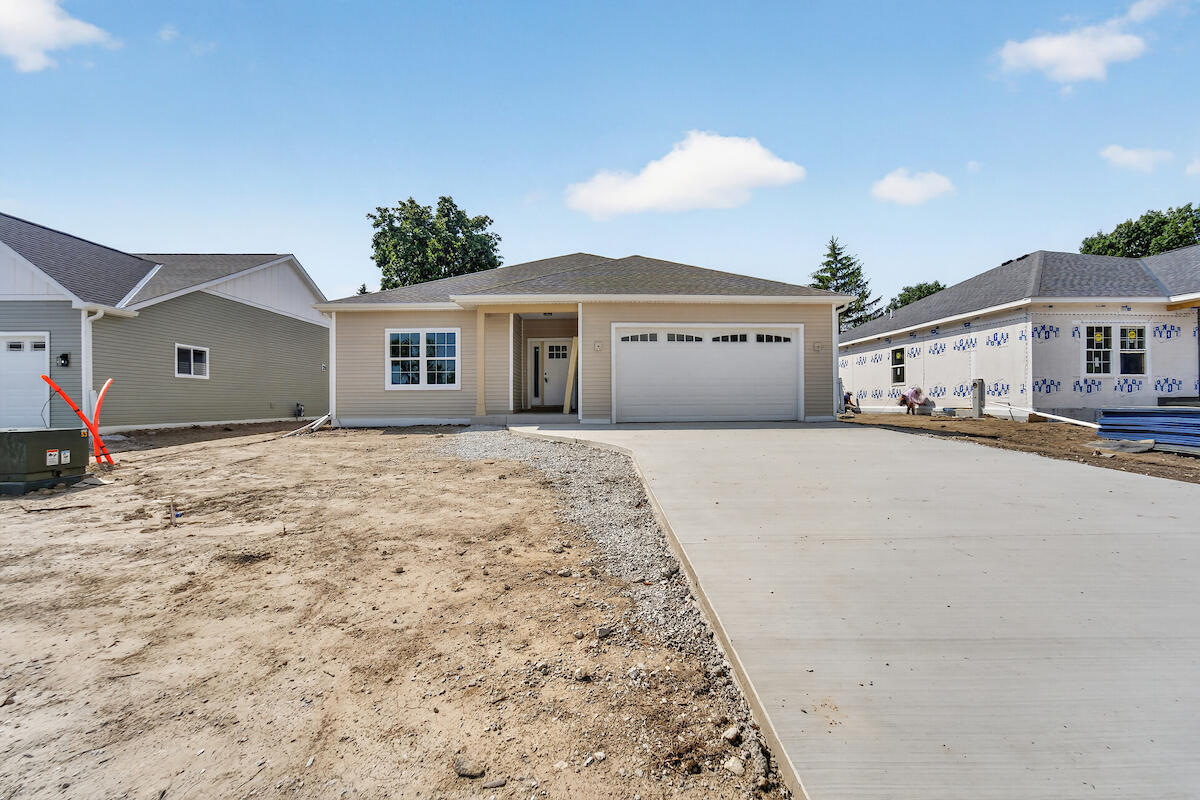 5323 Emstan Hills Rd Property Photo 1