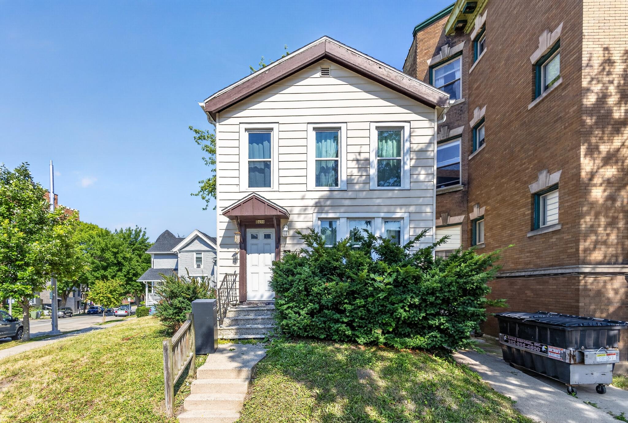 1450 N Humboldt Ave