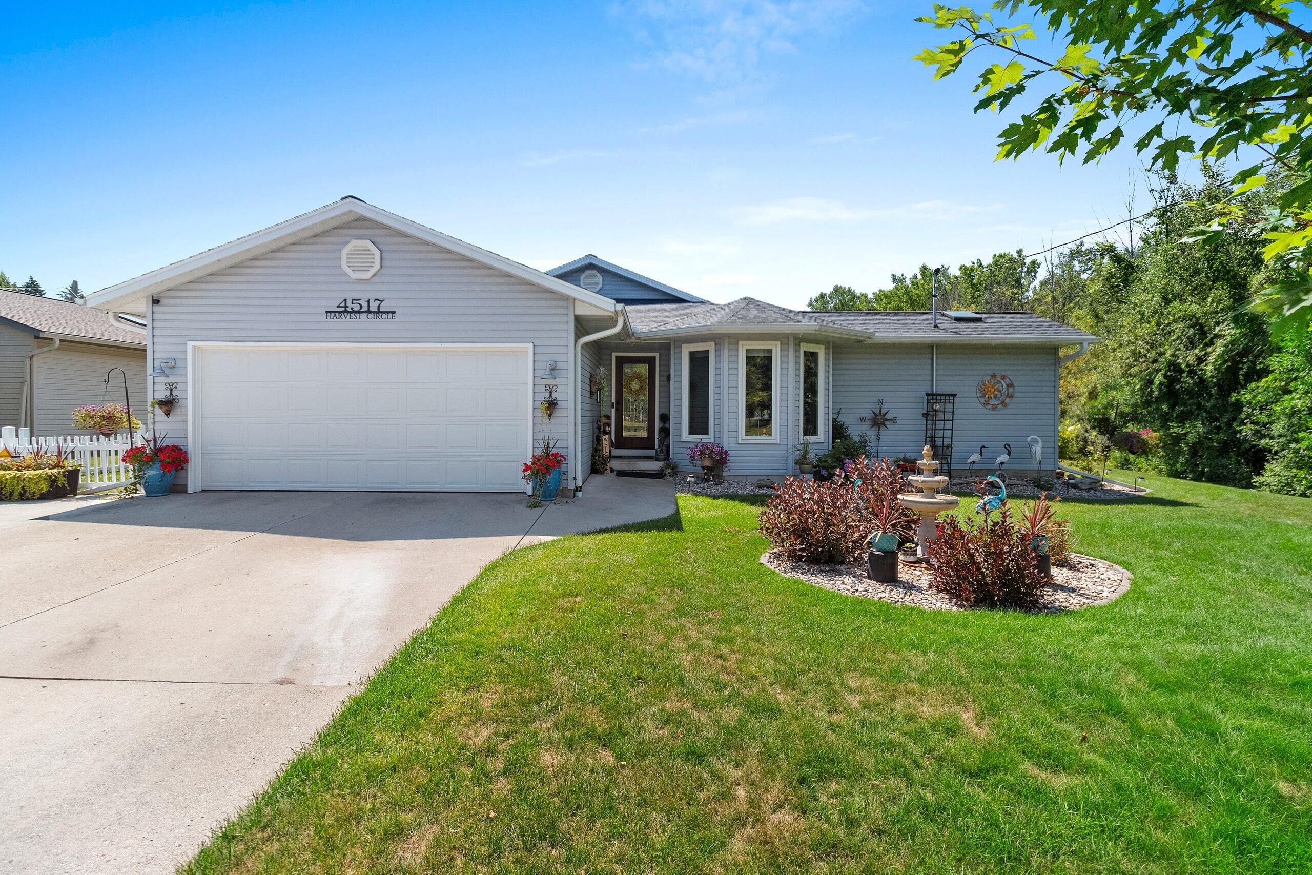 4517 Harvest Cir Property Photo 1