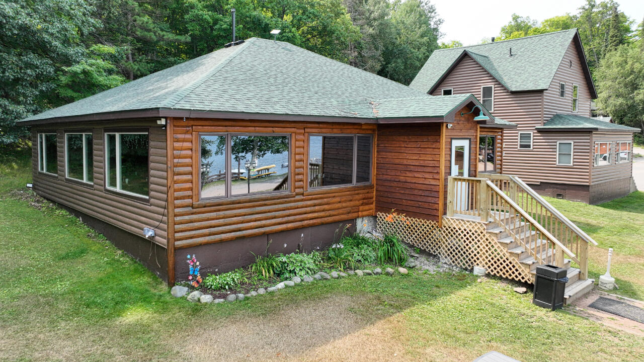 5751 Hillside Resort Trl Property Photo 1