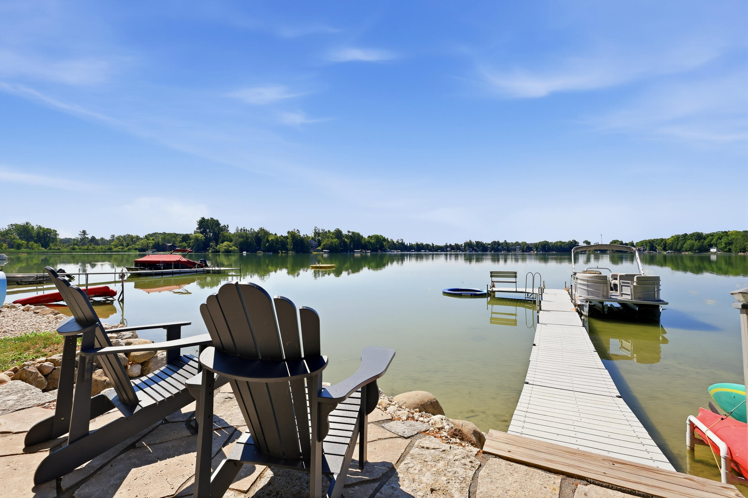 14501 N Shore Dr Property Photo 1