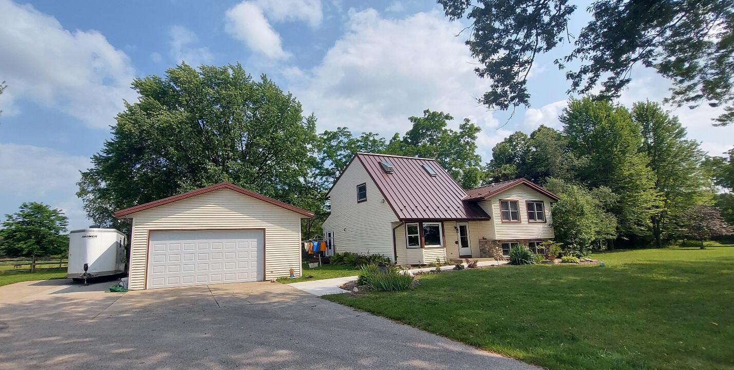 N2720 Resthaven Rd Property Photo 1