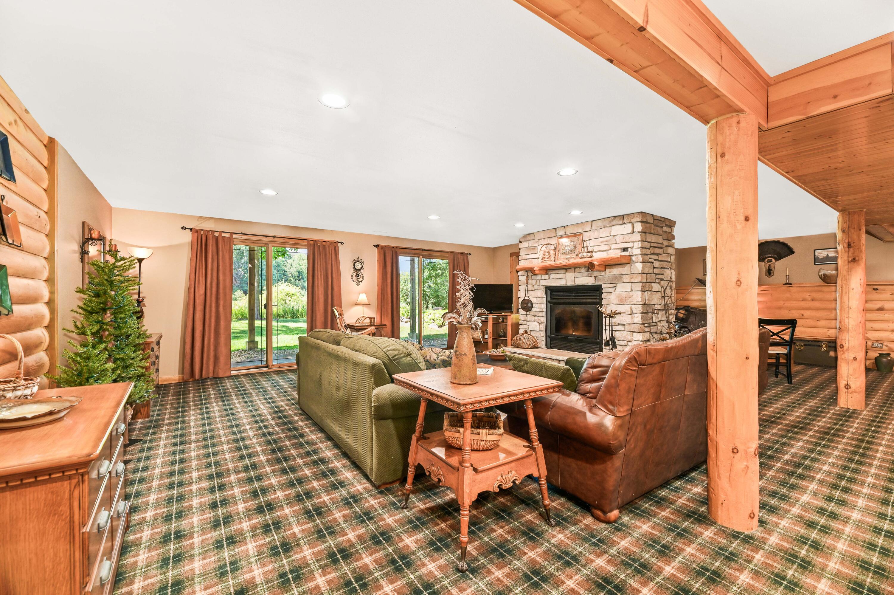N6433 Horse Hollow Ln Property Photo 40