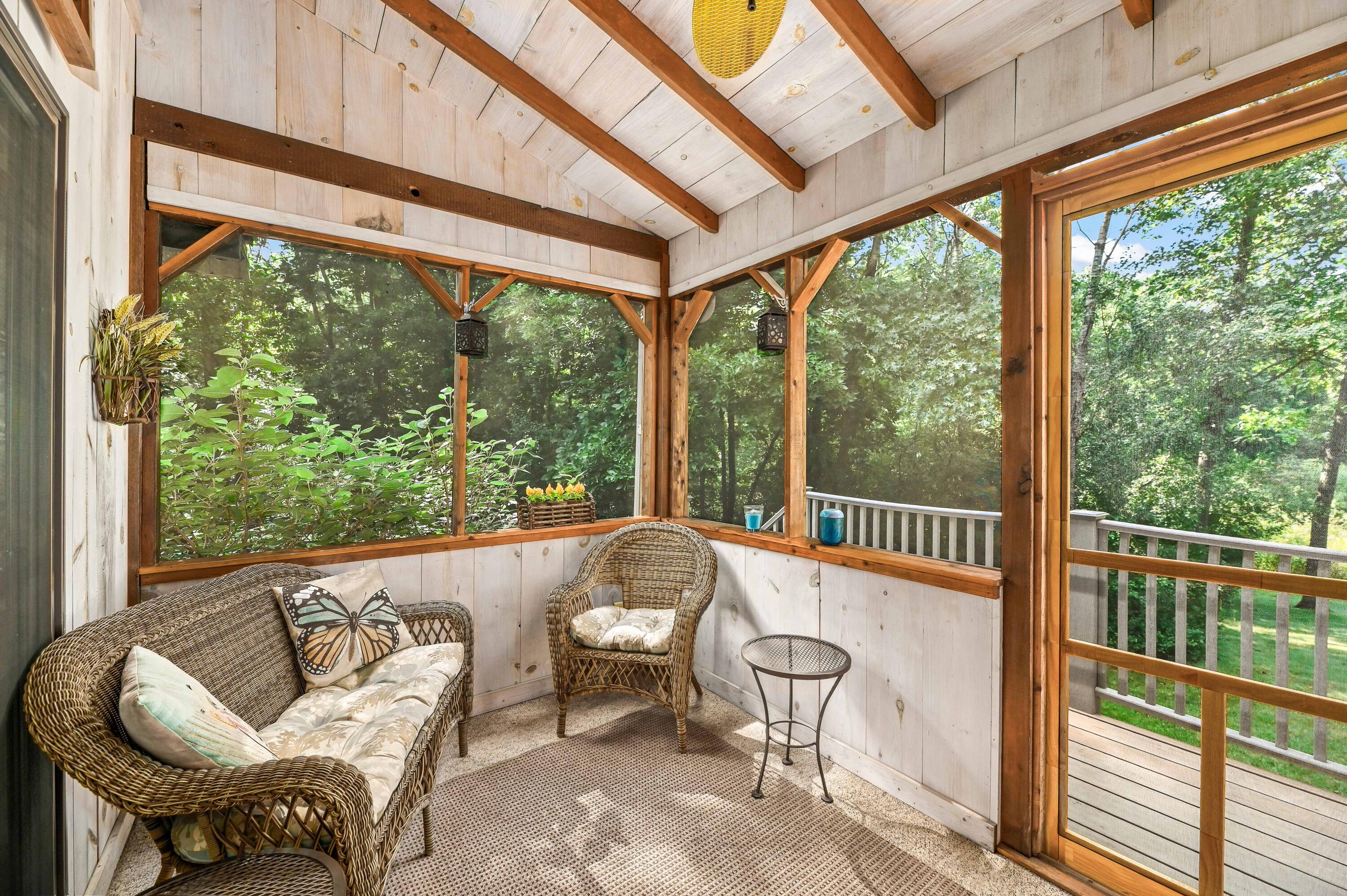 N6433 Horse Hollow Ln Property Photo 44