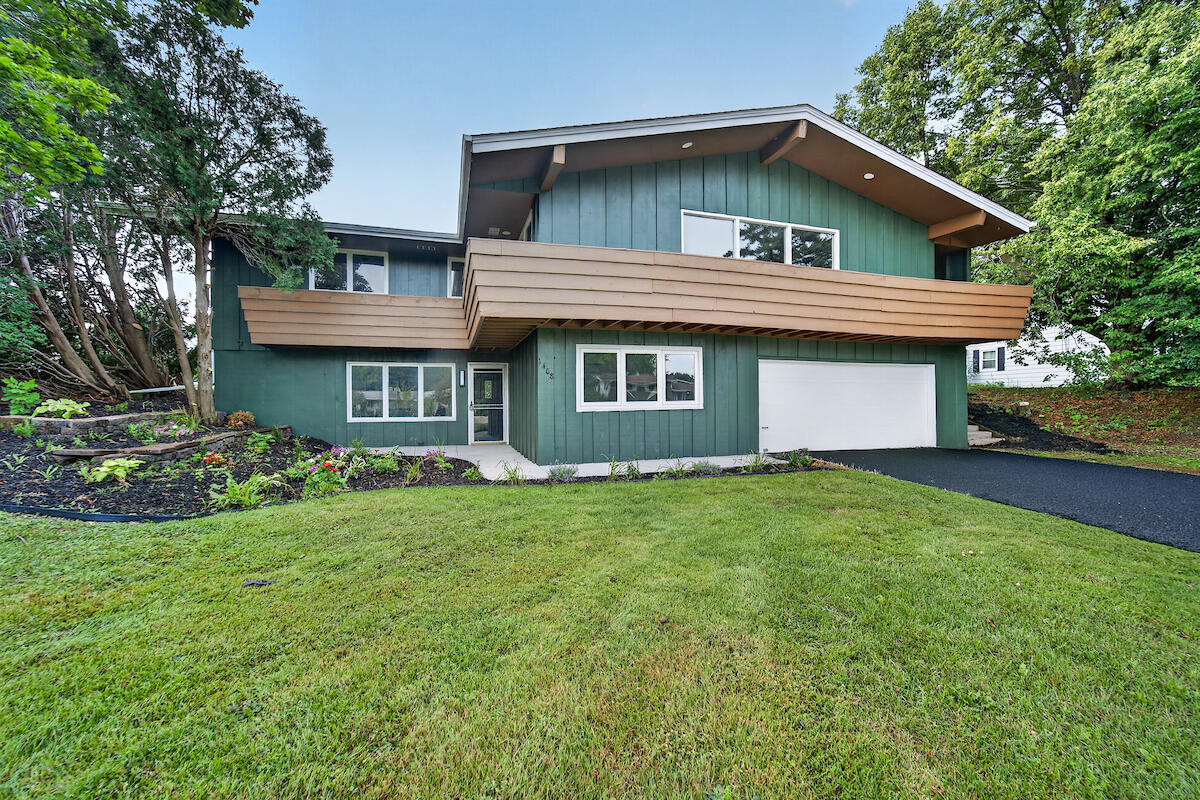 1408 94th Ave Property Photo 1