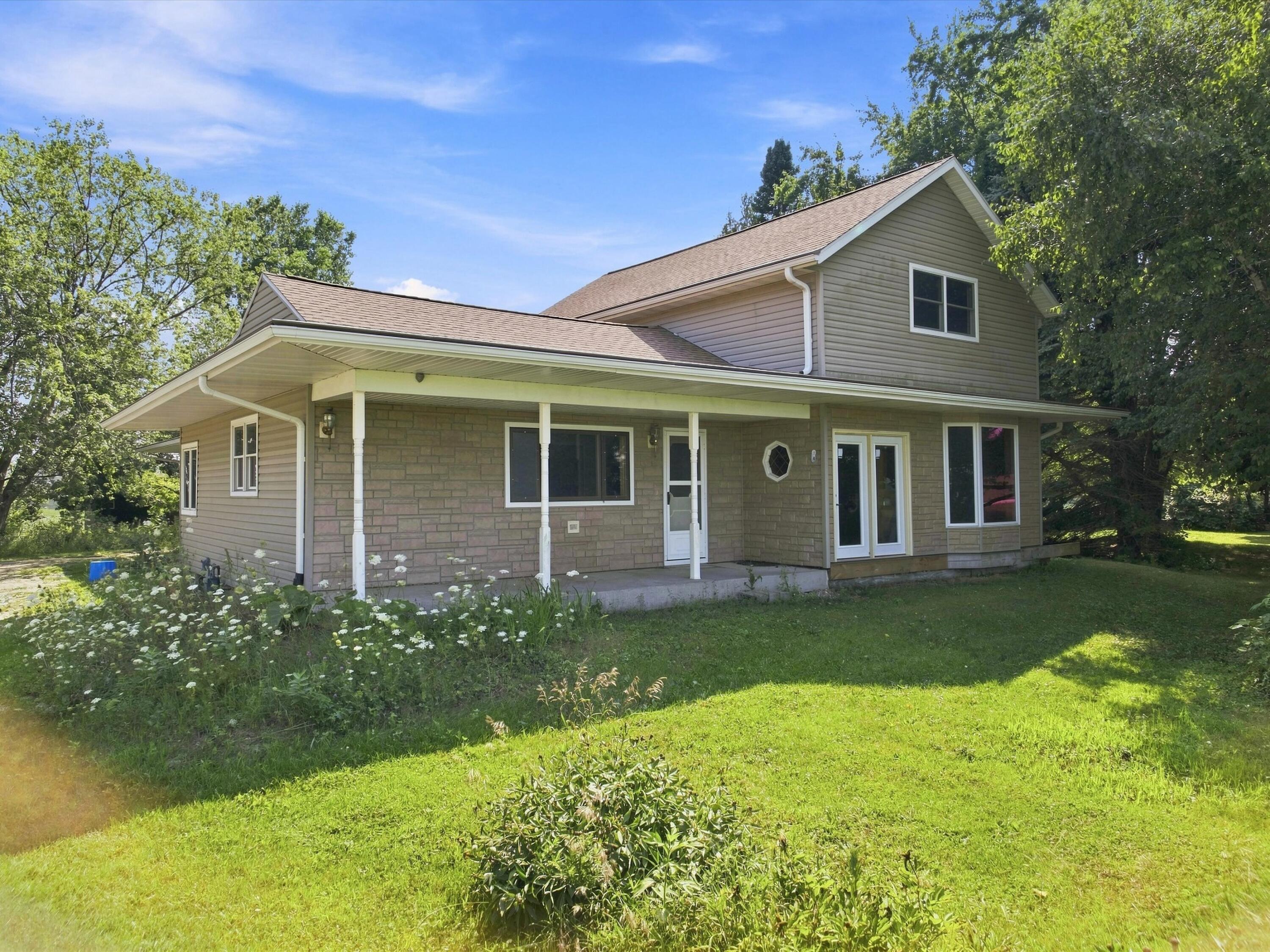 12907 County Highway F - Property Photo 1