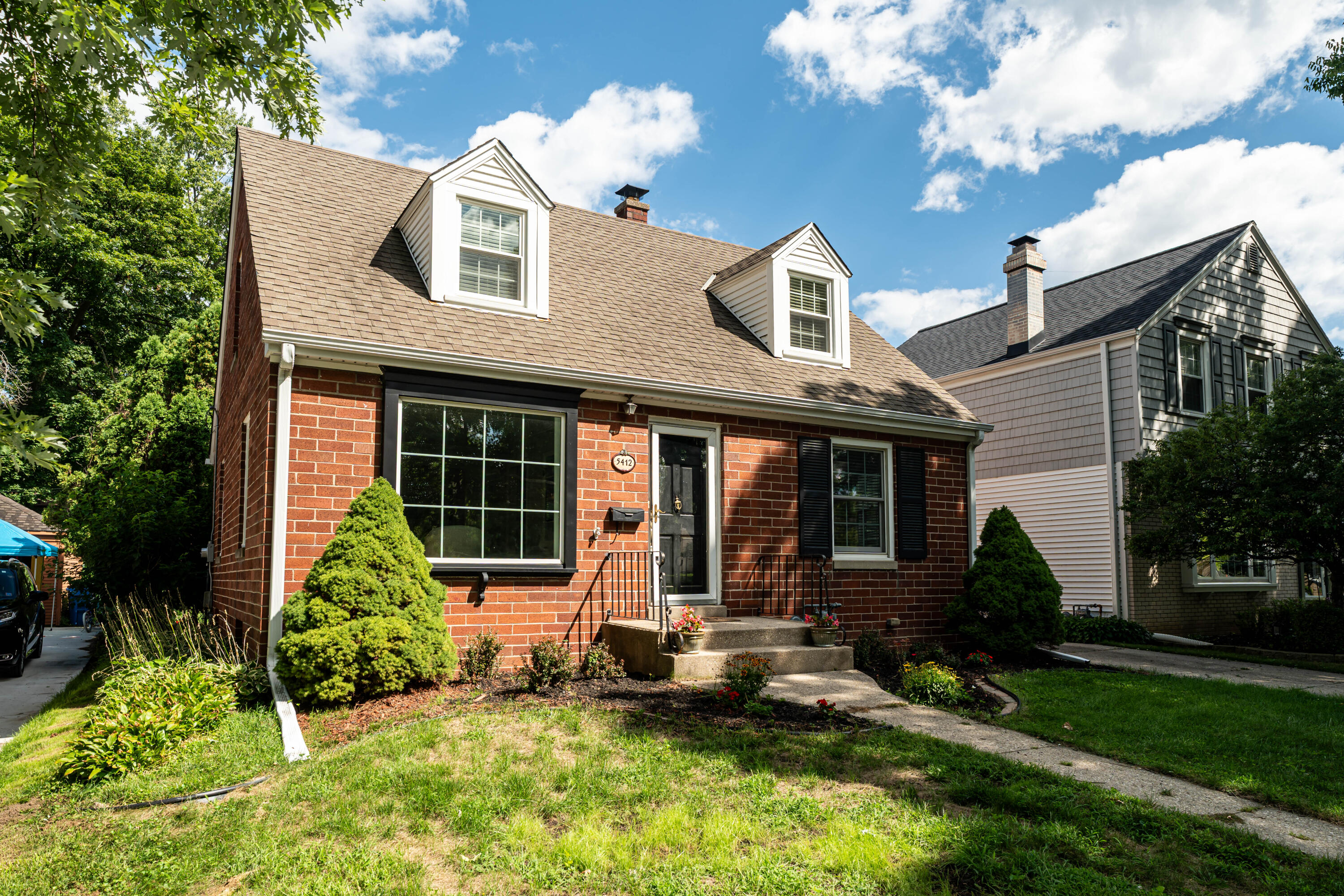 5412 N Bay Ridge Ave Property Photo 1