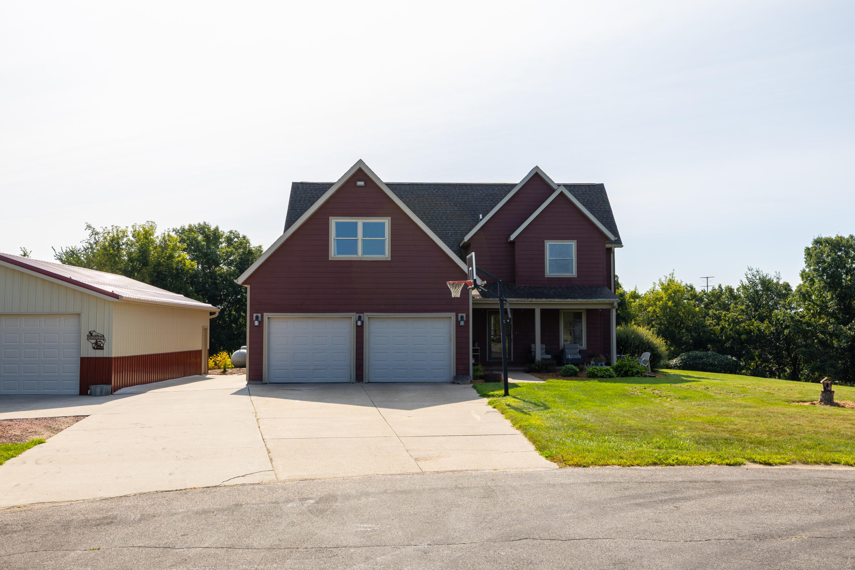W15852 Sun Meadow Ln Property Photo 1