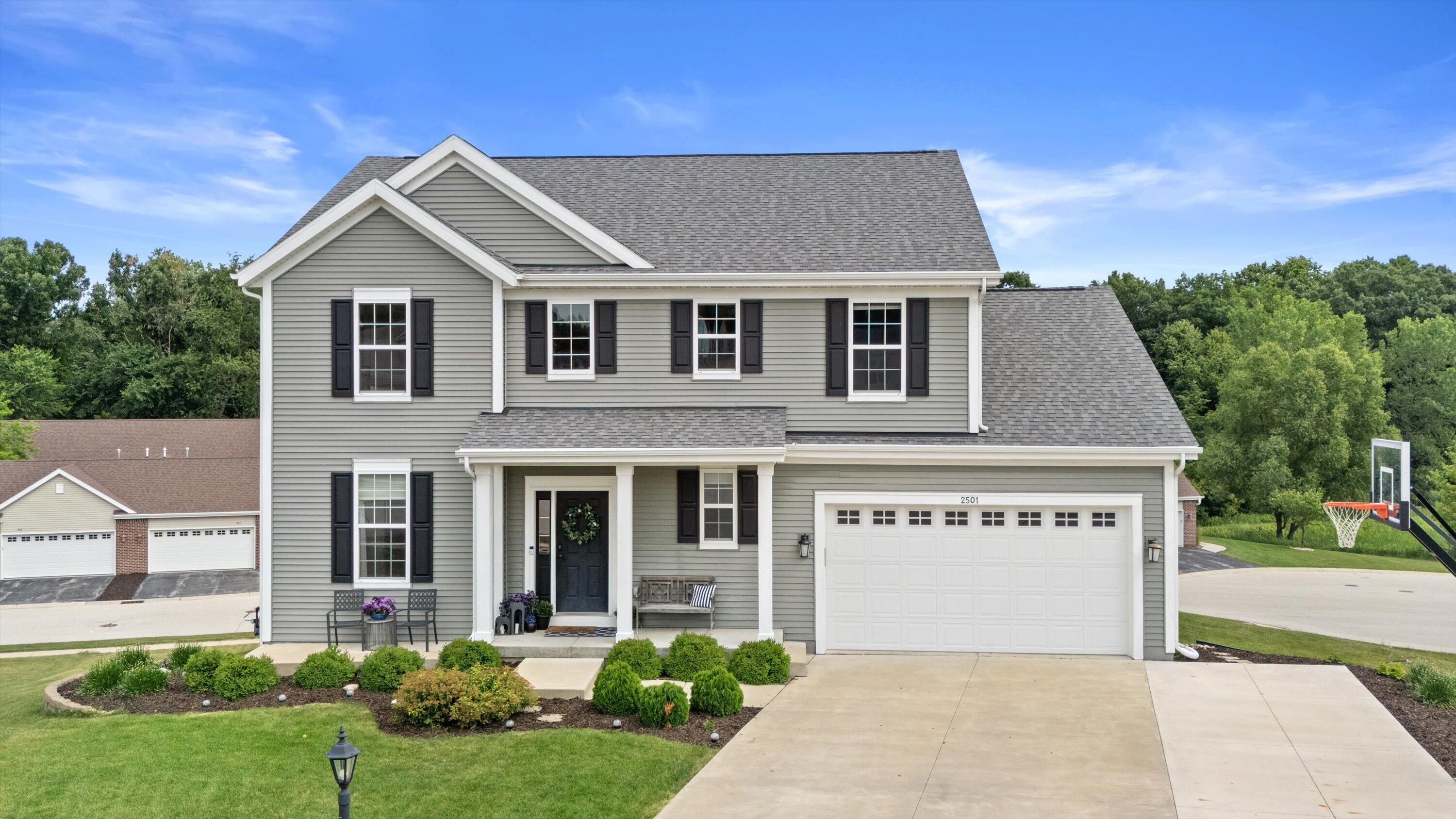 2501 Marie Cir