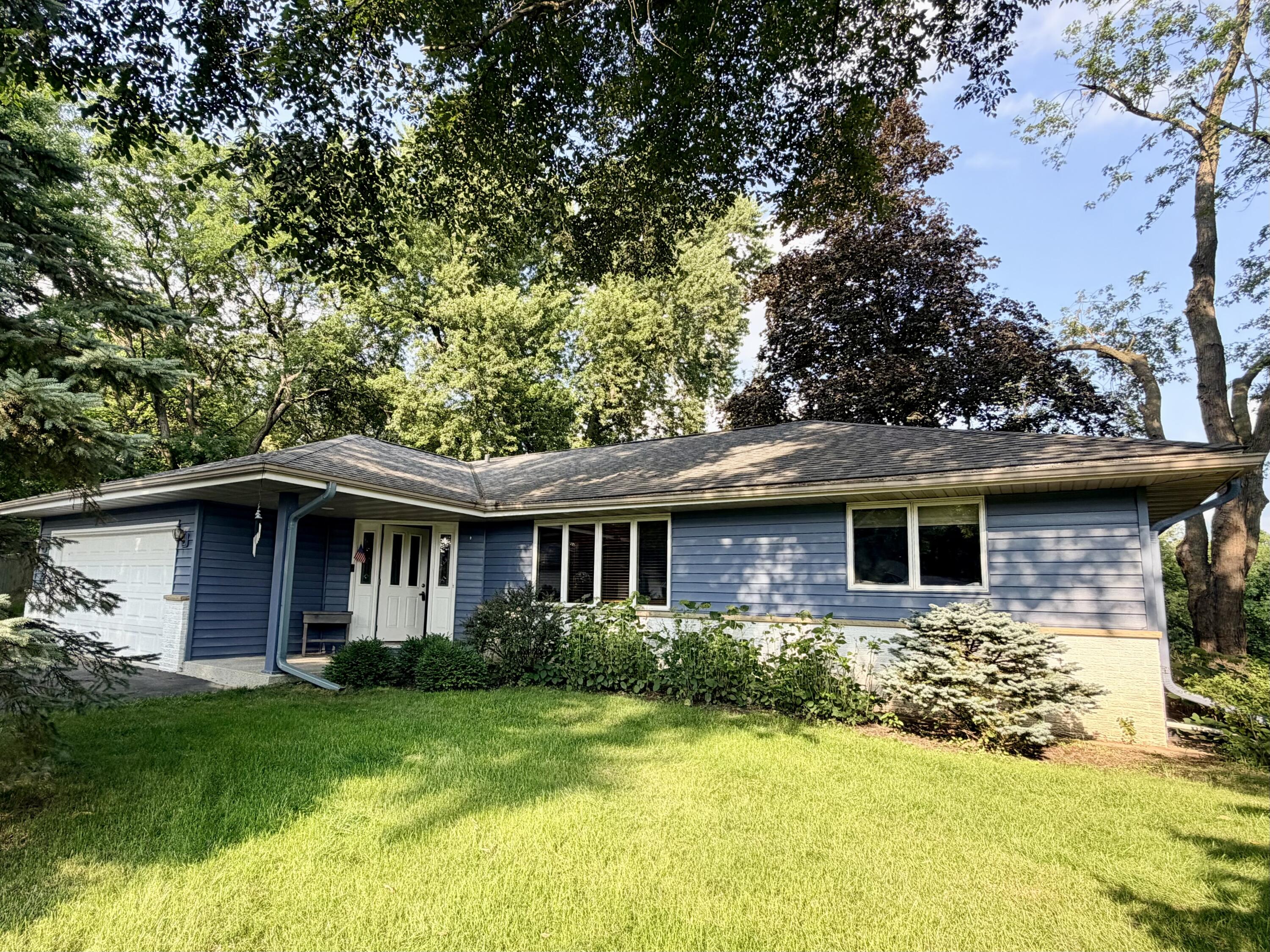 1326 Orchard Ter Property Photo 1